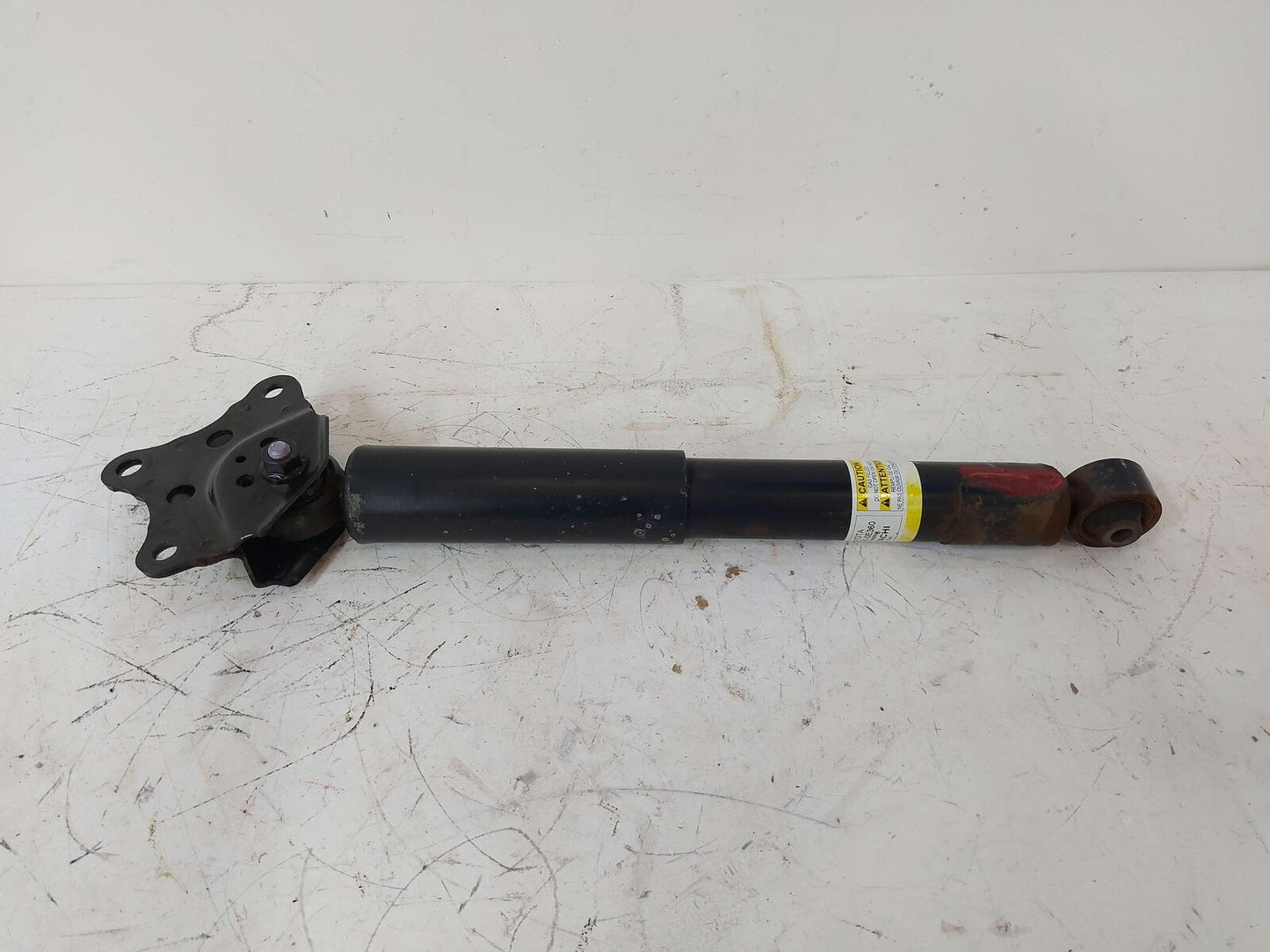 2020 Toyota Highlander Rear RH Right Shock Absorbers *Rust* 48531-0E360 70K KMS