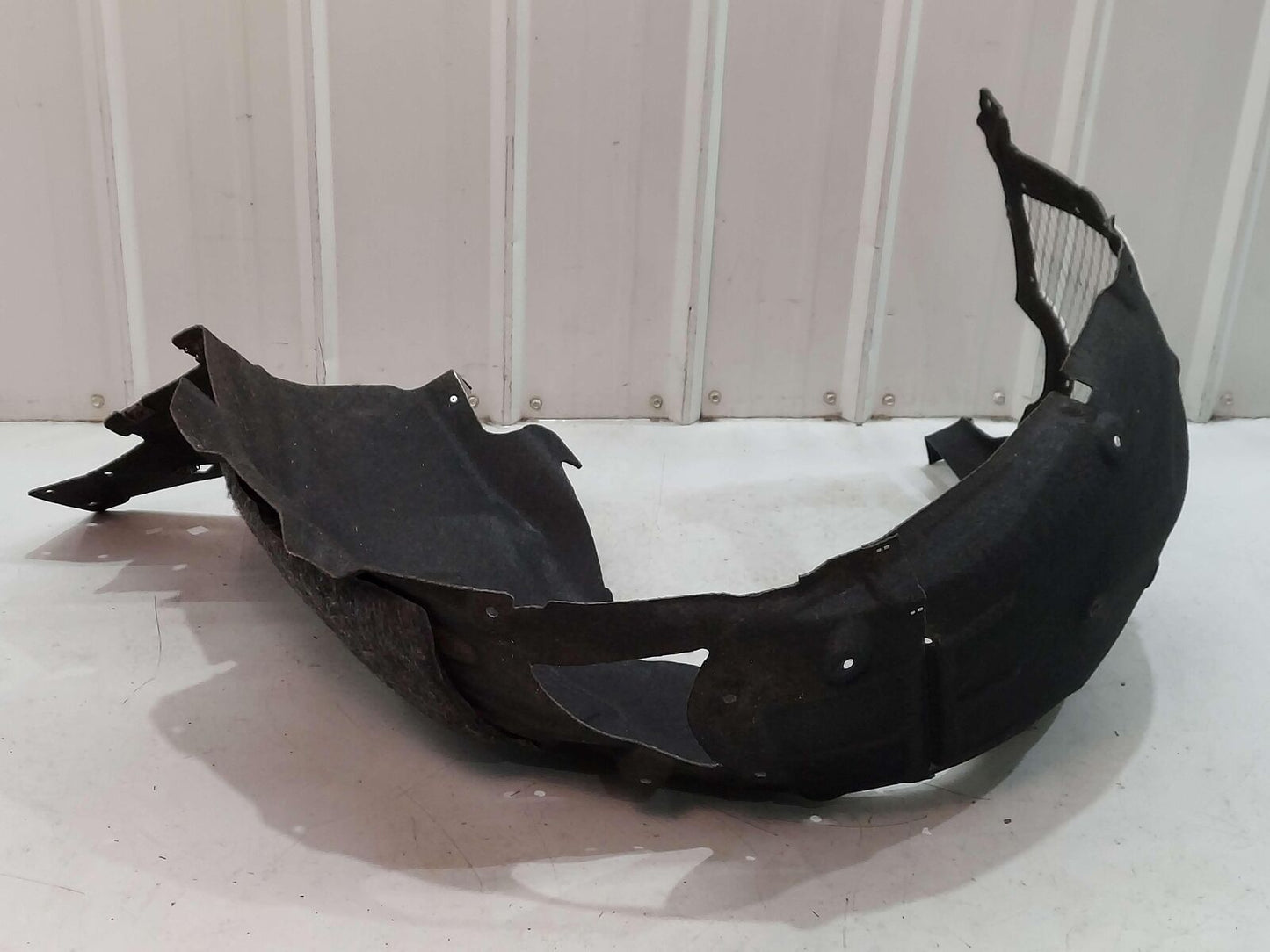 2024 ASTON MARTIN DB12 VOLANTE FRONT LEFT WHEEL FENDER LINER