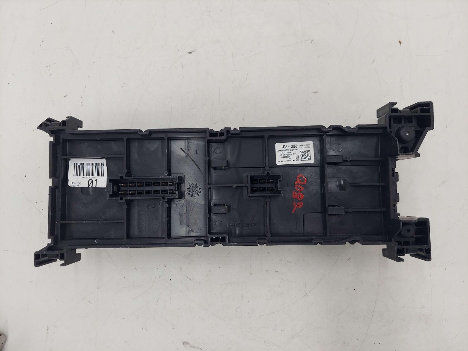 2014 Mercedes ML63 W166 AMG Trunk Fuse Box Control Module A1669063901