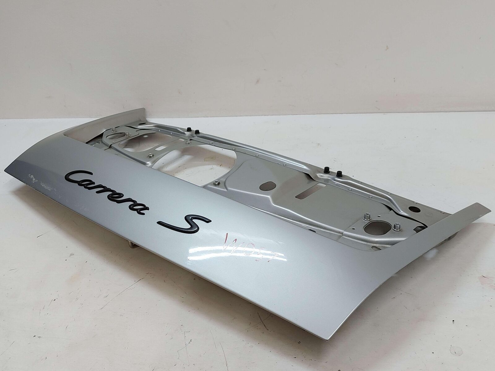 05-08 Porsche 911 997 Carrera S CONVERTIBLE ENGINE COVER LID ARCTIC SILVER