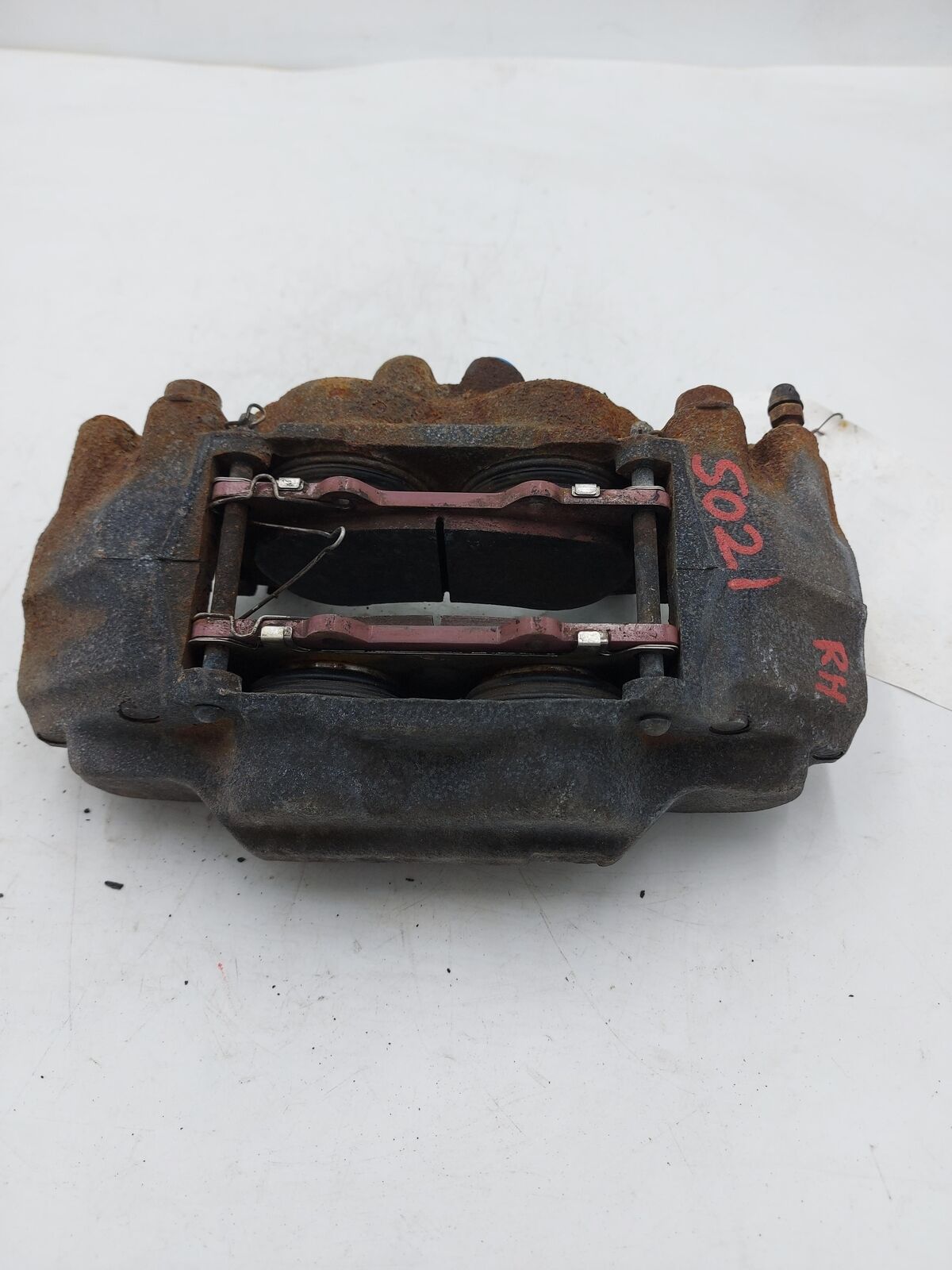 07-14 Toyota Fj Cruiser Front RH Right Caliper 131K KMS