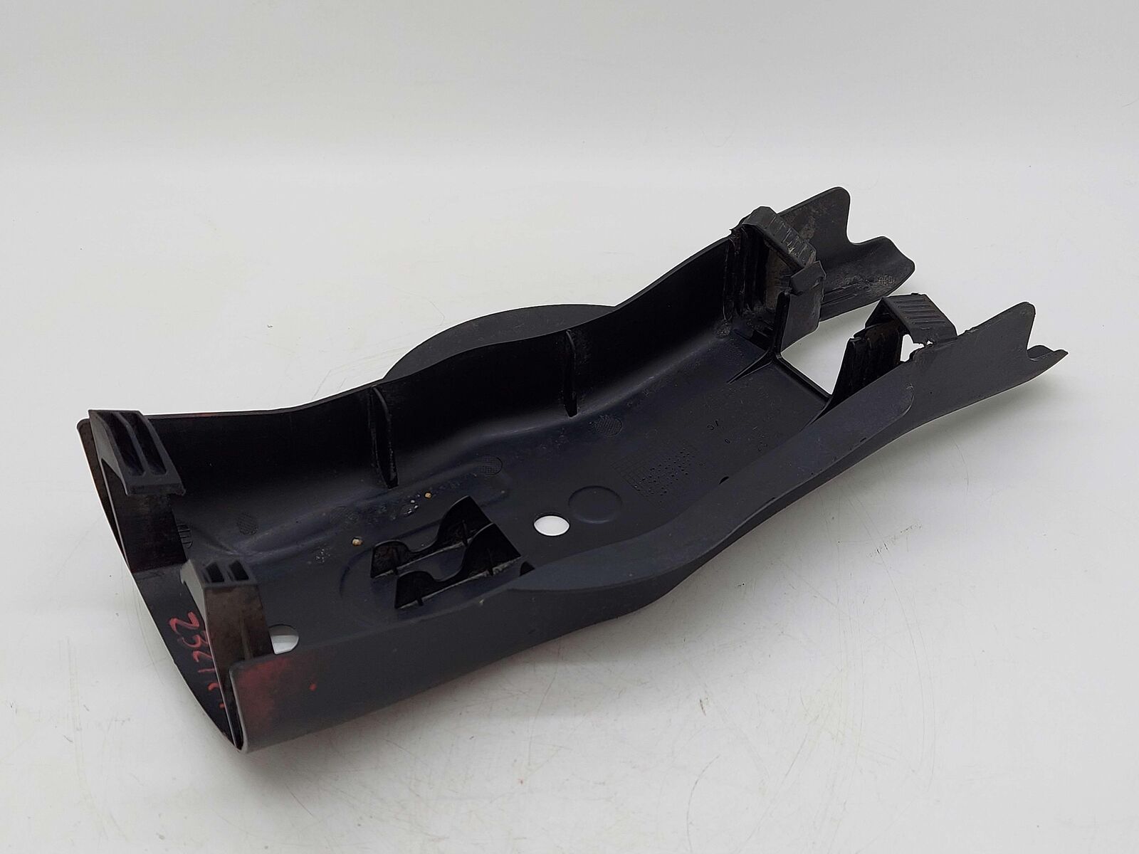 2019 Mercedes E63S AMG W213 RH Right Lower Control Arm Cover A2133520800 *Note*