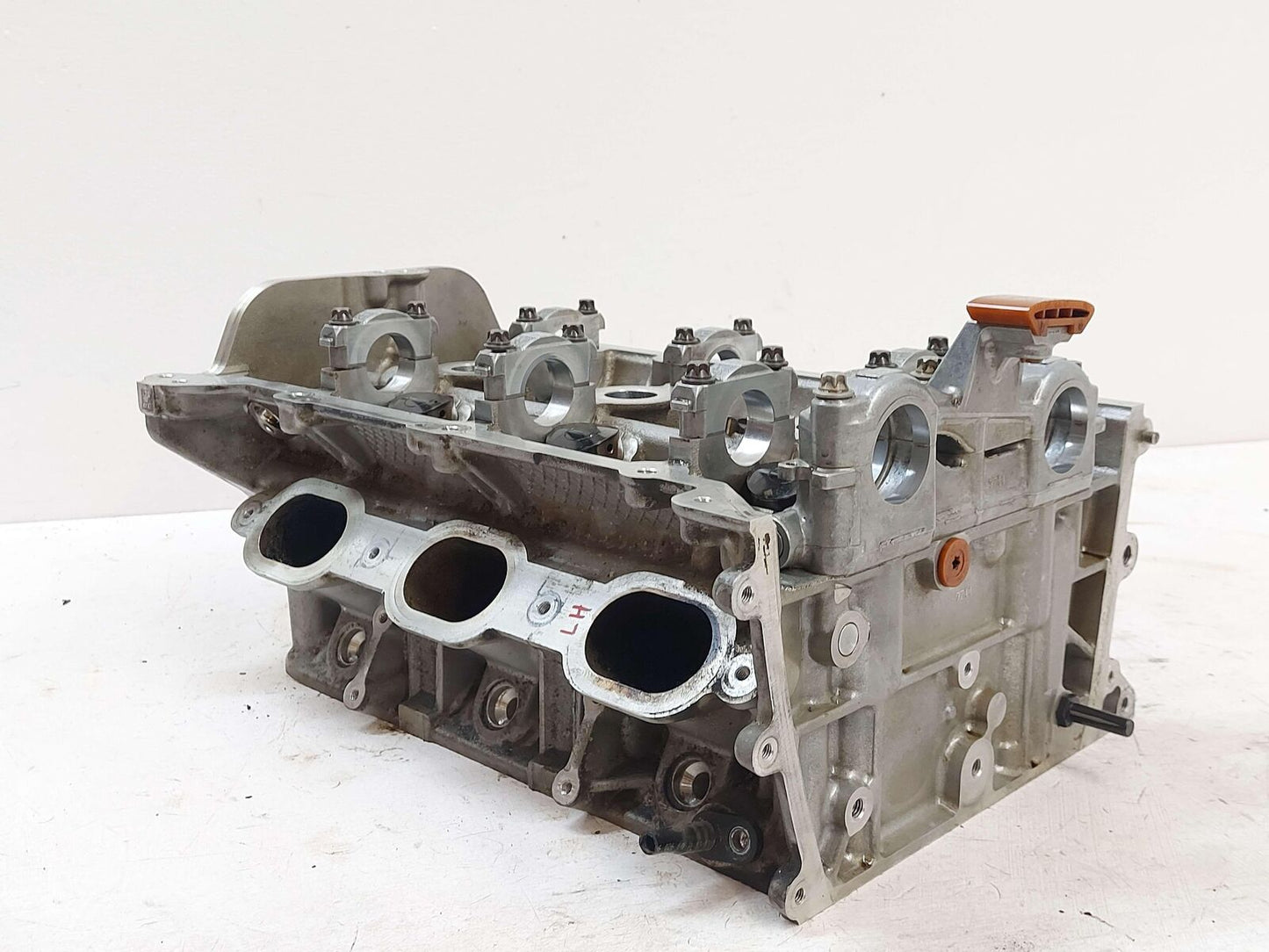 17-18 PORSCHE MACAN ENGINE CYLINDER HEAD 3.0L LH 946104105AR 95B