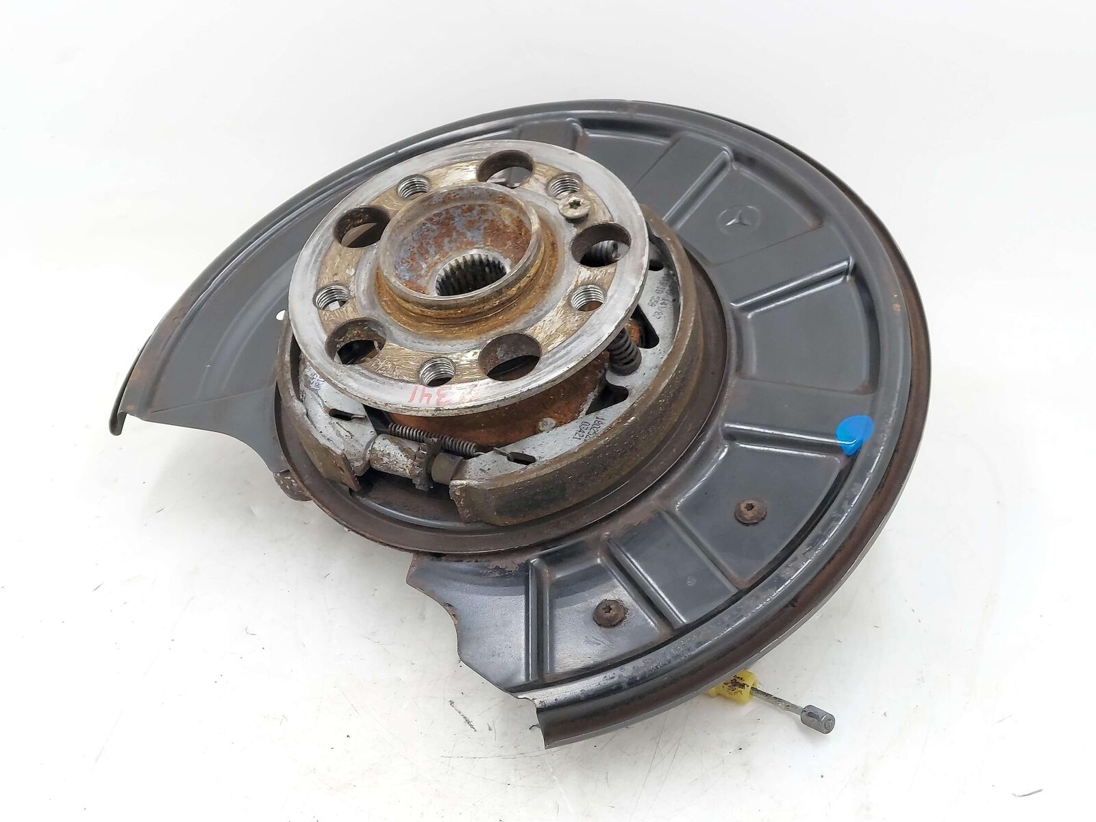 12-18 Mercedes W218 CLS63S AMG REAR LEFT SPINDLE KNUCKLE HUB 2043500741