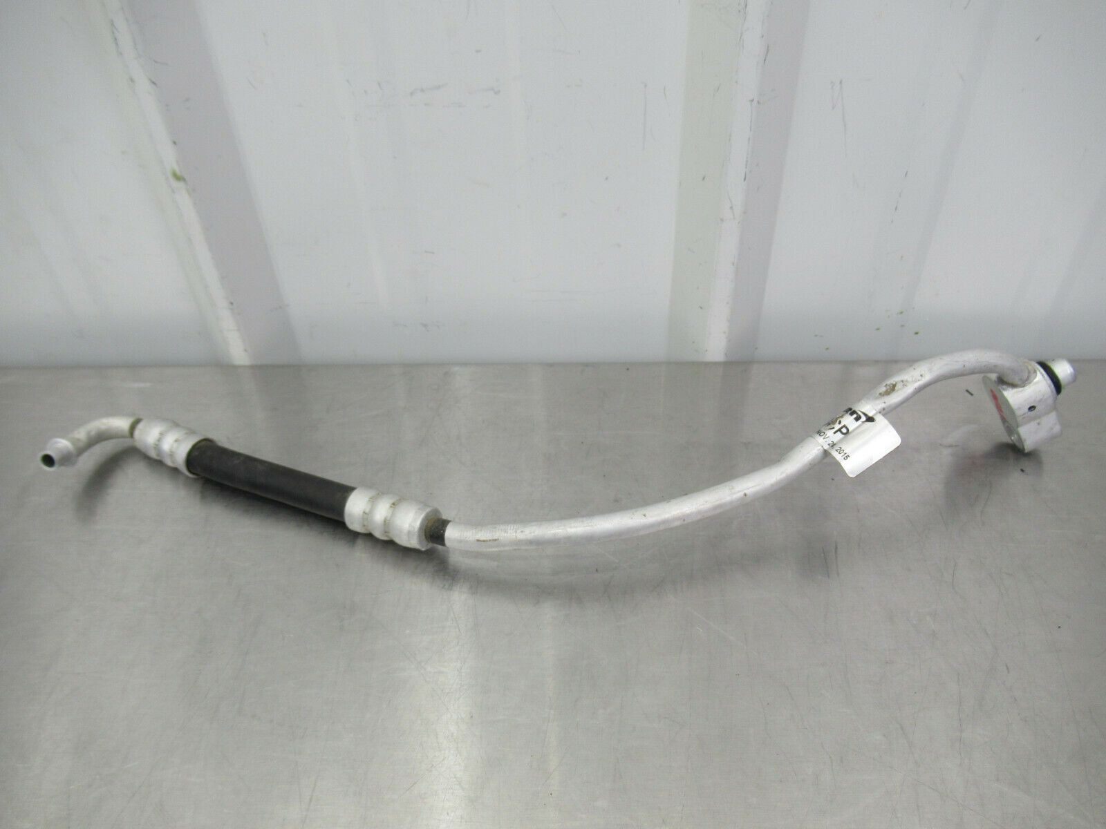 T020 2016 16 MCLAREN 570S AC LINE HOSE PIPE #15 13A4103CP