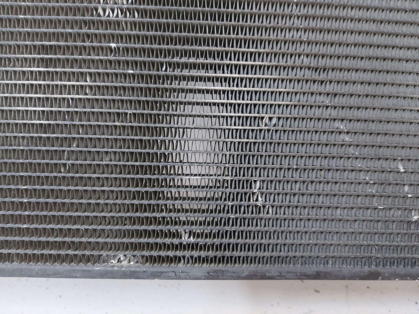 06-15 LEXUS IS350 AC A/C AIR CONDITIONING CONDENSER 8846053030 *FINS BENT*