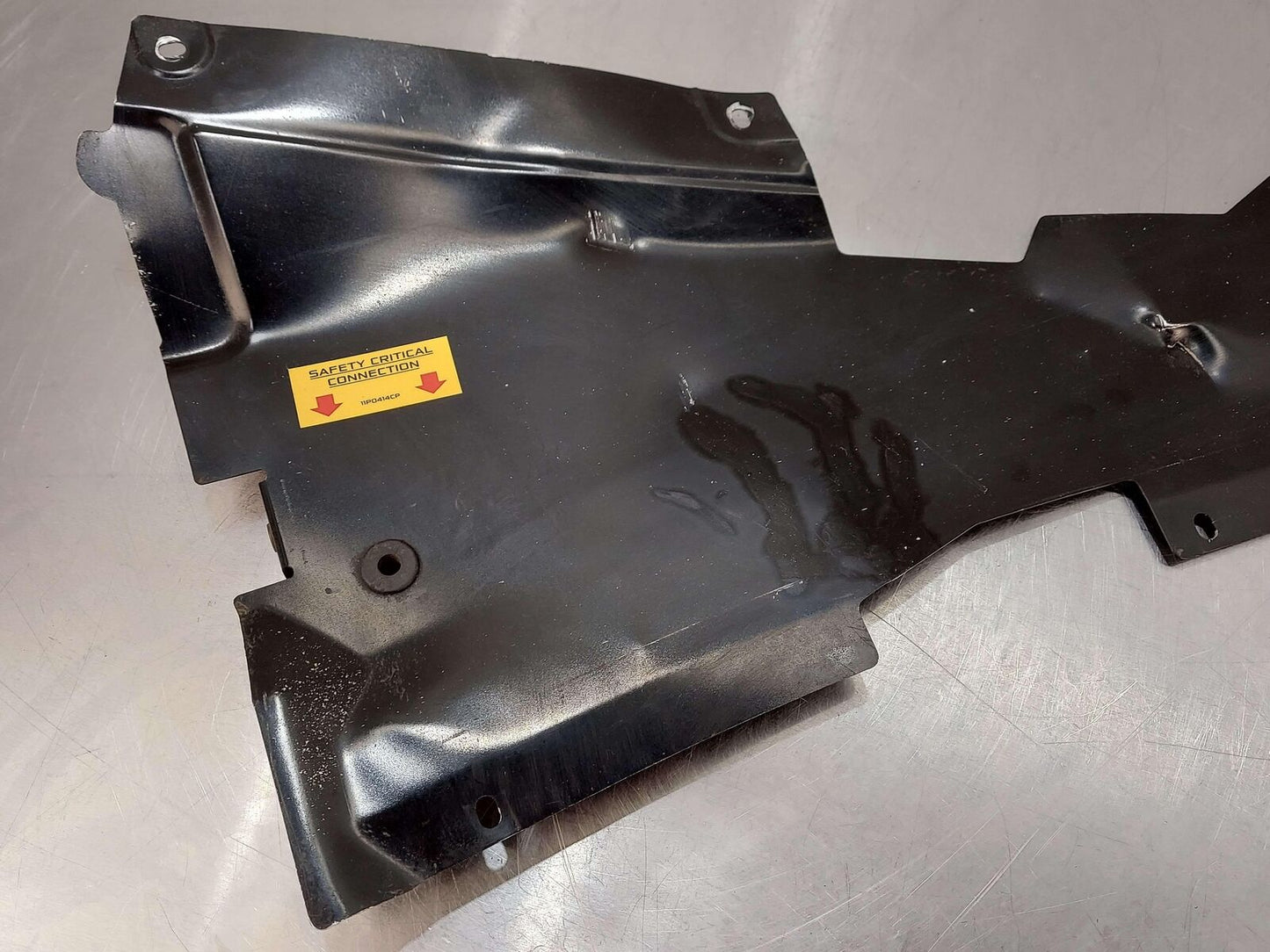 2018 Mclaren 570s Rear LH Left Quarter Splash Guard Skid Plate 13A6476CP