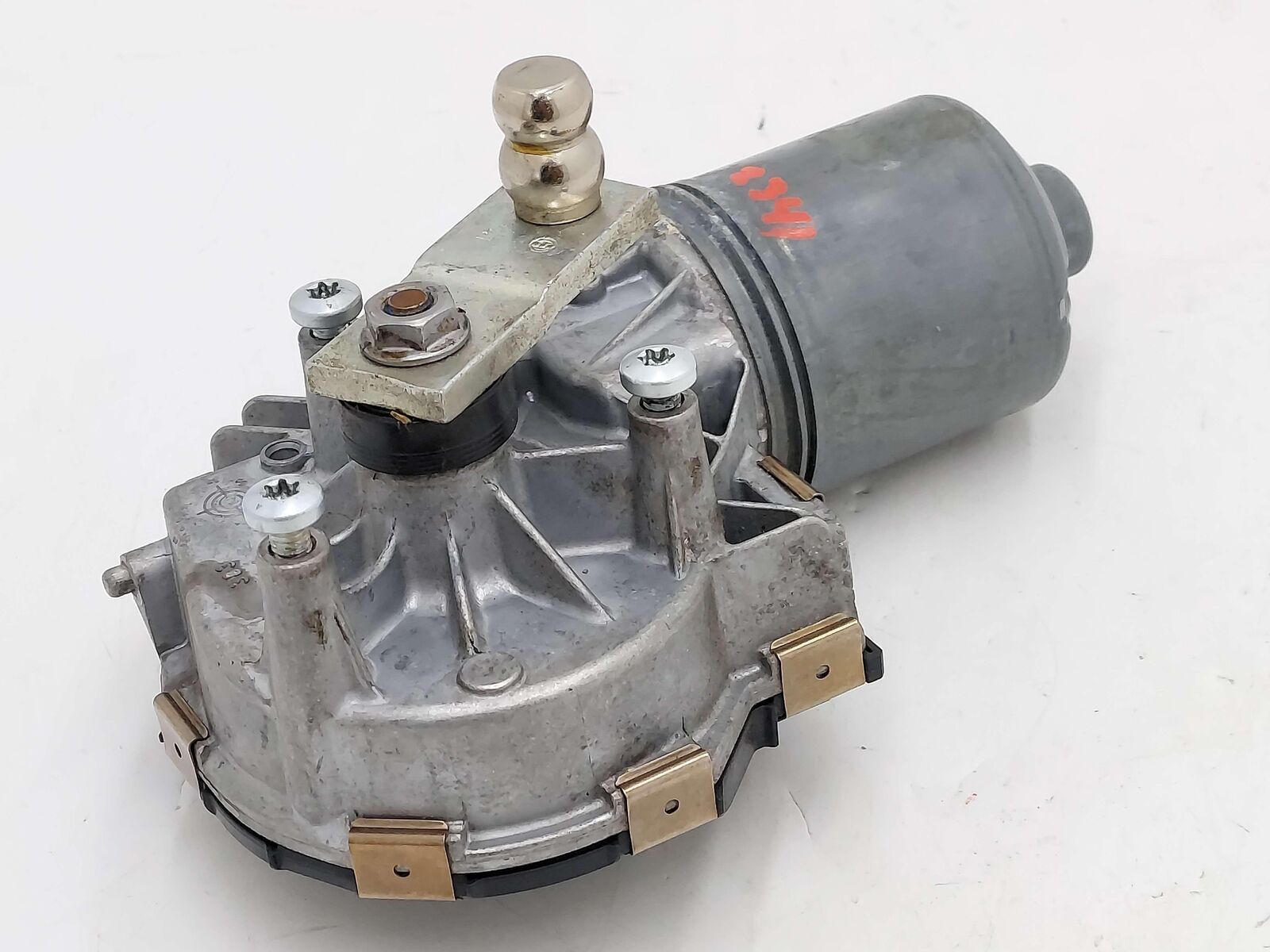 12-18 MERCEDES CLS63S AMG W218 FRONT WINDSHIELD WIPER MOTOR 2128201240