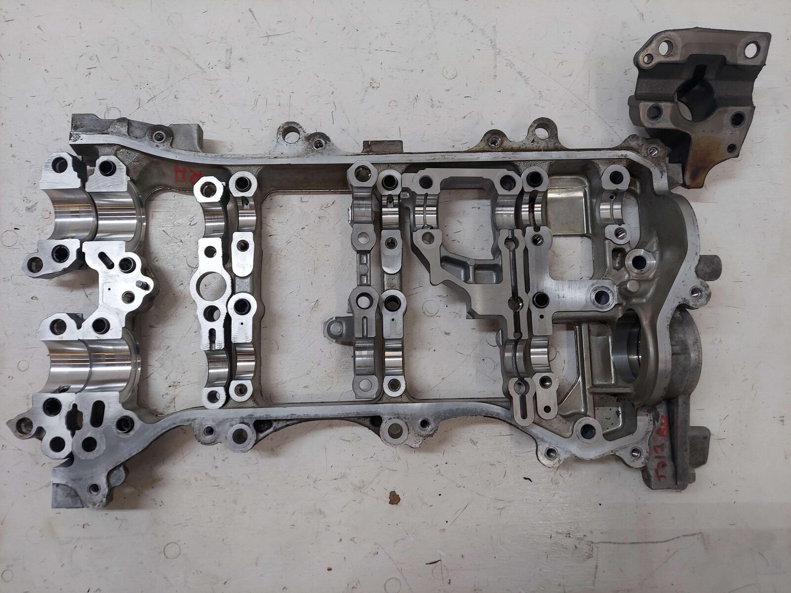 2018 TOYOTA TACOMA 3.5L RH RIGHT CAMSHAFT HOUSING 2GRFKS