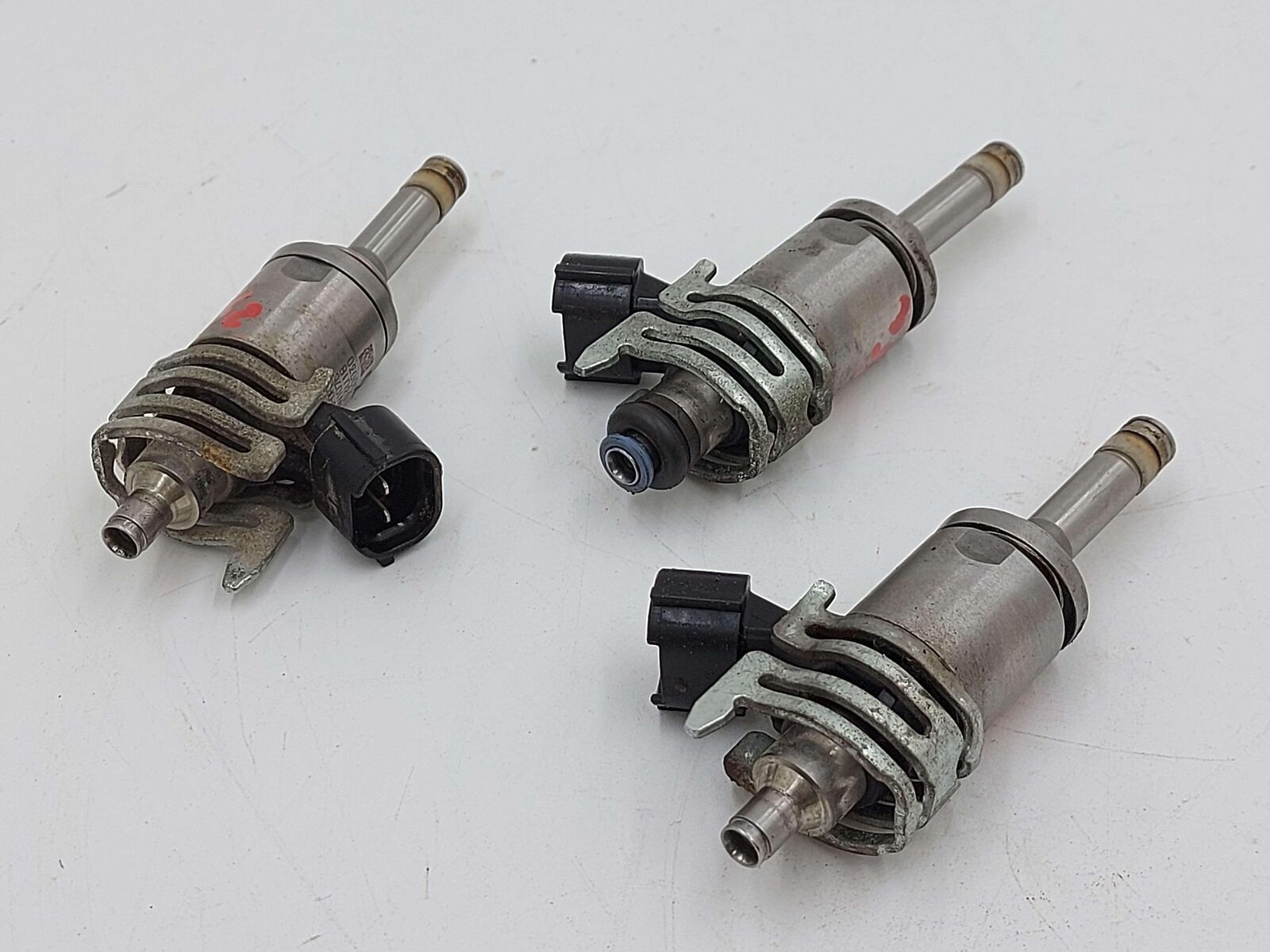 16-23 TOYOTA TACOMA FUEL INJECTOR LOWER SET OF 3 23250-0P090 3.5L 2GRFKS OEM