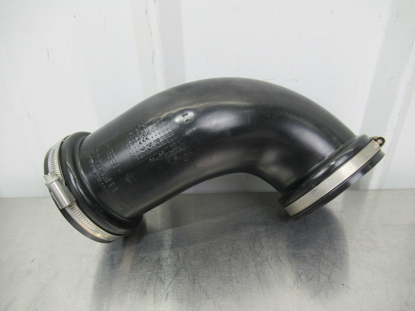 T020 2016 16 MCLAREN 570S RH RIGHT UPPER INTAKE PIPE TUBE TO AIR CLEANER 