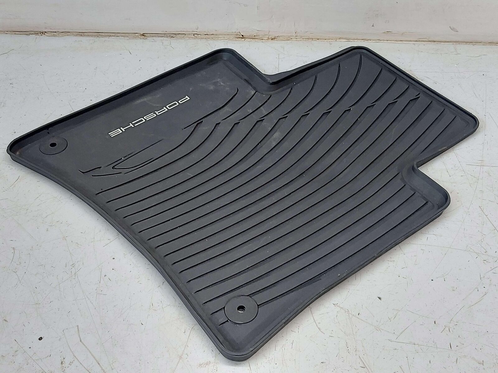 2018 PORSCHE CAYENNE 958 S E-HYBRID SET PORSCHE RUBBER FLOOR MAT 95804480152