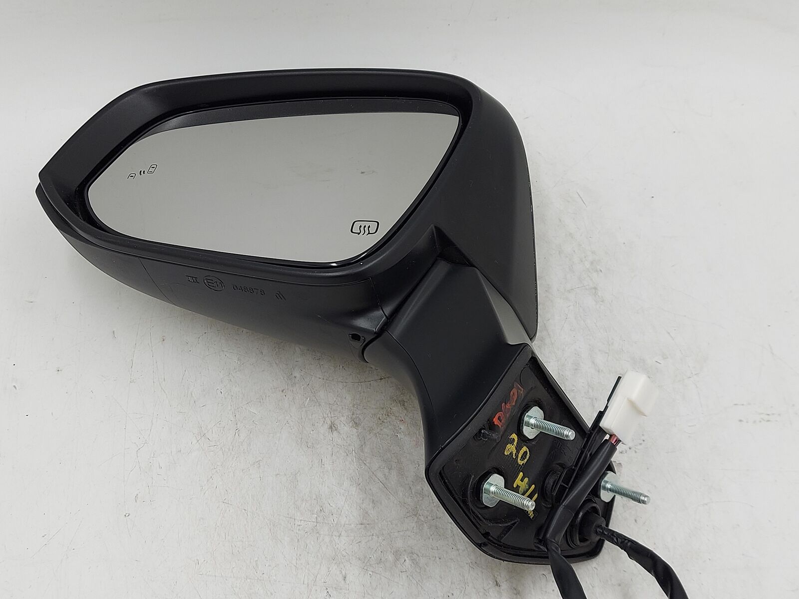 20-22 Toyota Highlander LH Left Door Mirror w/ Black Blind Spot Alert *Scuffs*