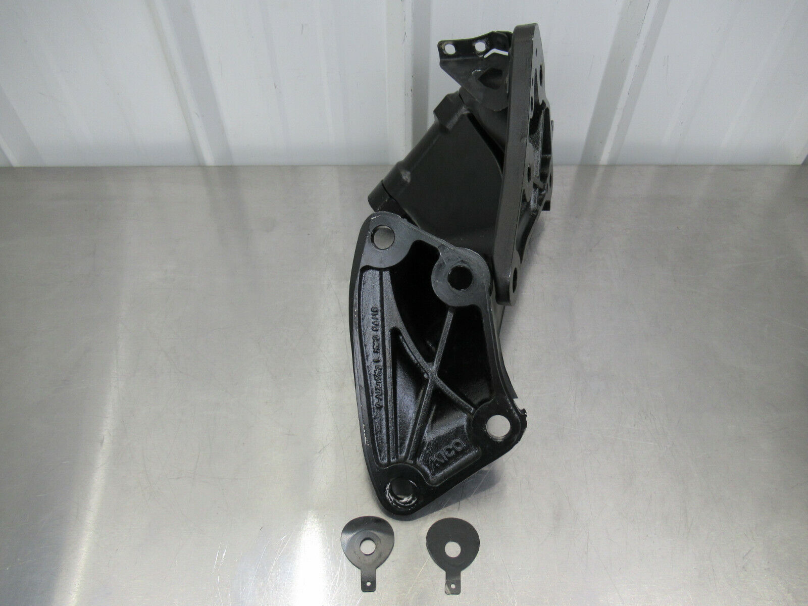 T020 2016 16 MCLAREN 570S LH LEFT DOOR HINGE DAMAGE