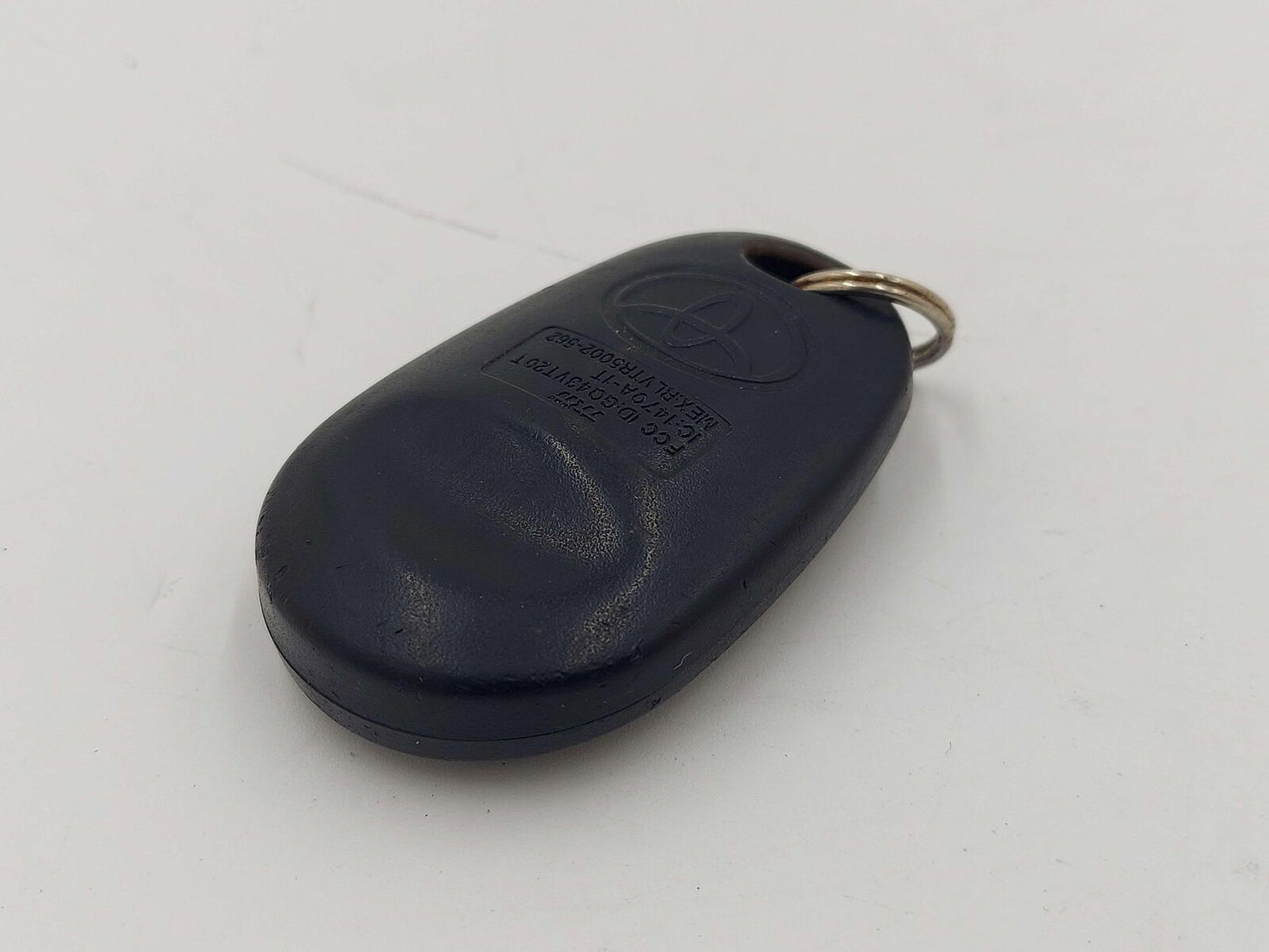 04-20 TOYOTA SIENNA KEY LESS ENTRY REMOTE FOB *GOUGED* GQ43VT20T