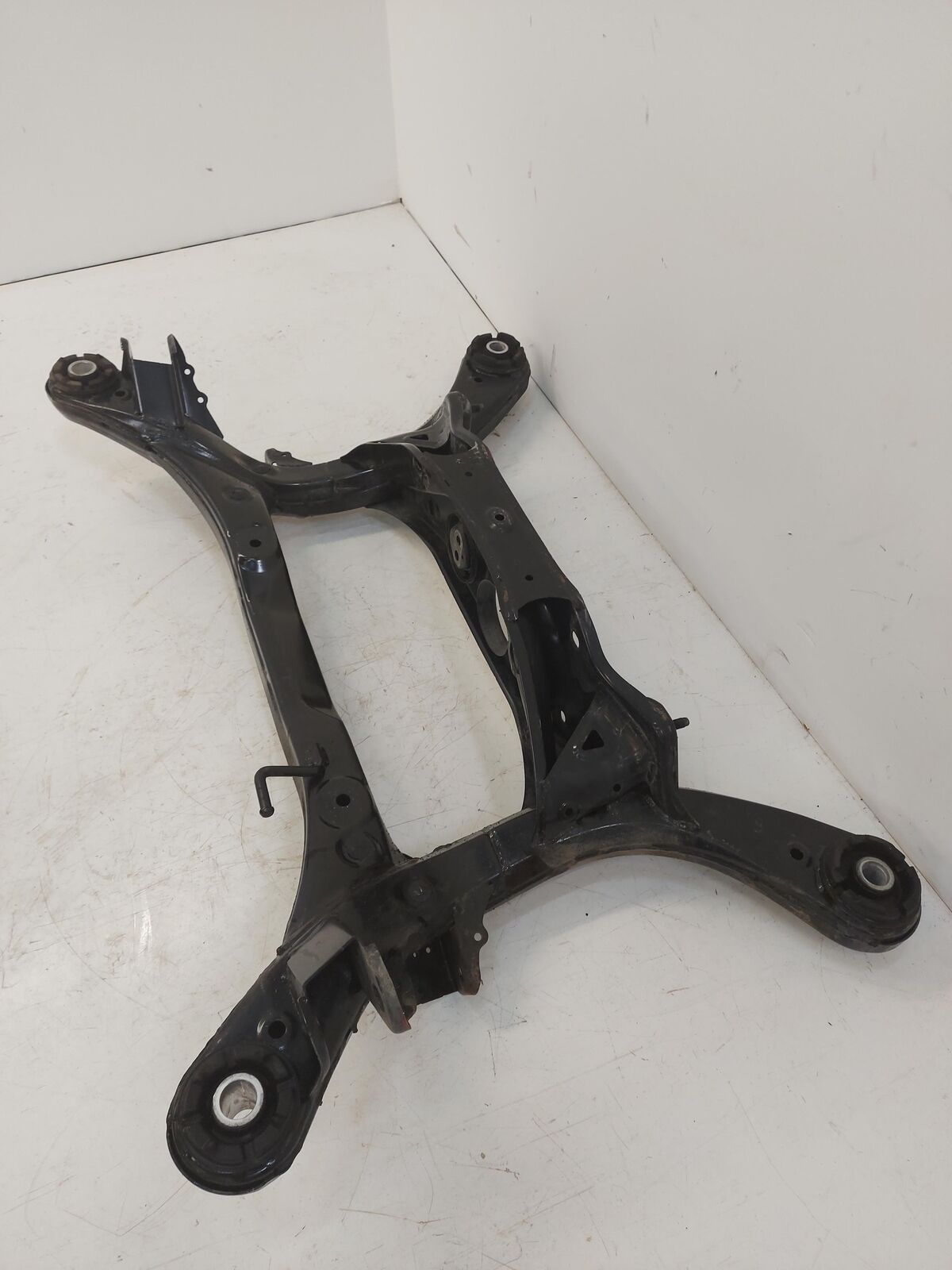 14-22 TOYOTA HIGHLANDER 3.5L REAR Undercarriage Crossmember SubFrame 22K KM'S