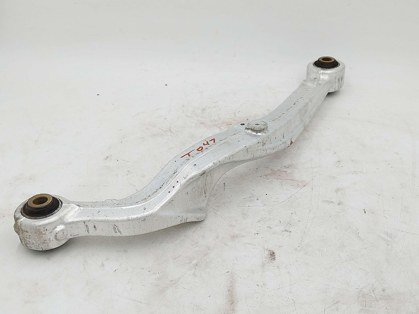 17-22 NISSAN QASHQAI REAR RIGHT UPPER CONTROL ARM 55120JD04A