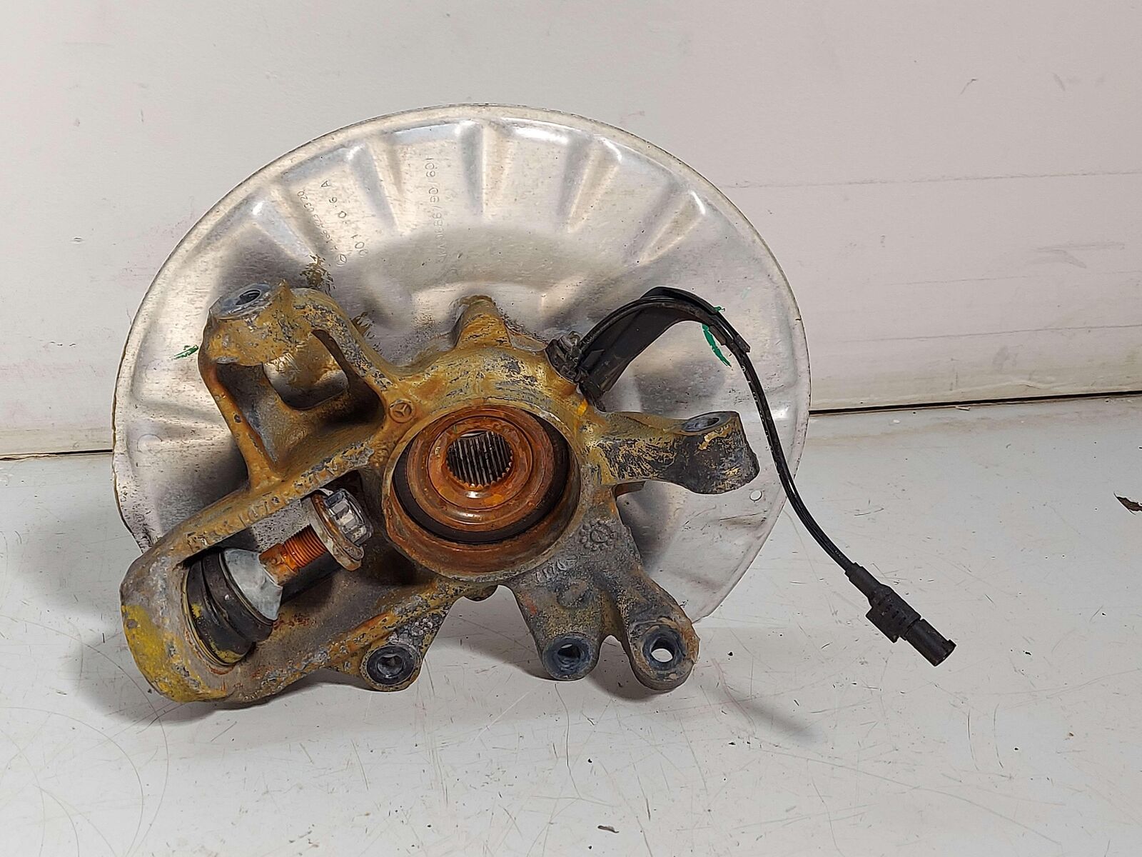 16-19 MERCEDES GLE63S AMG W166 Rear LH LEFT Spindle Knuckle Hub 1663570900 