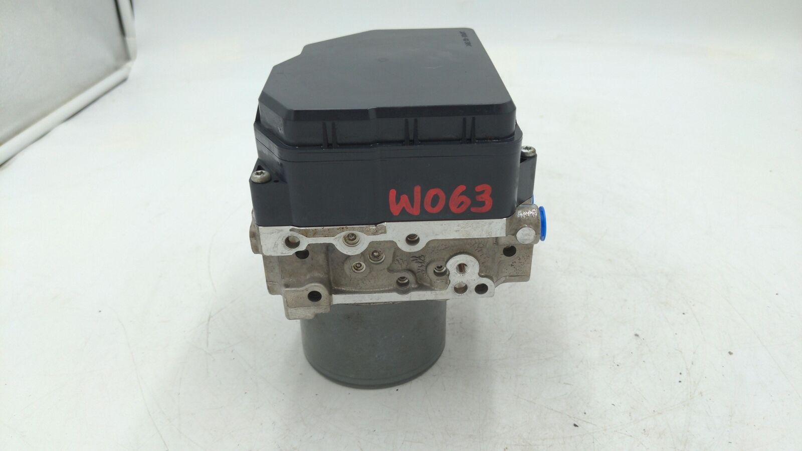 15 16 TOYOTA SIENNA ABS Pump Anti-lock Actuator 44540-08220 89541-08240 FWD