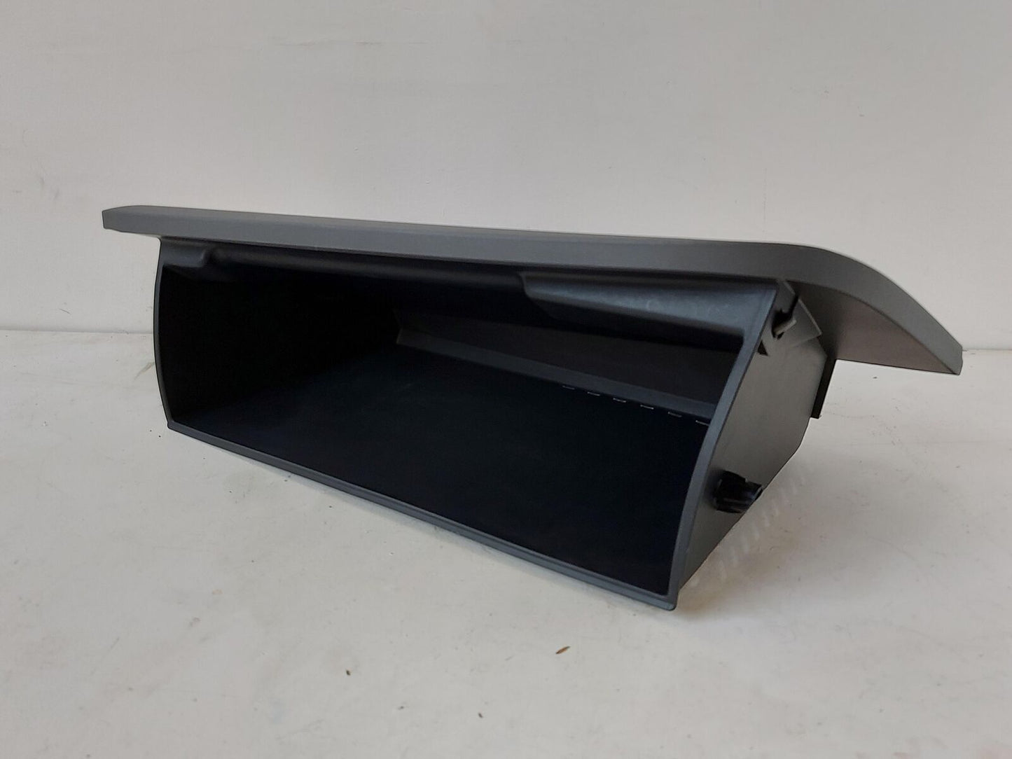 15-20 Toyota Sienna Front Lower Glove Box Grey Gray 55552-08030