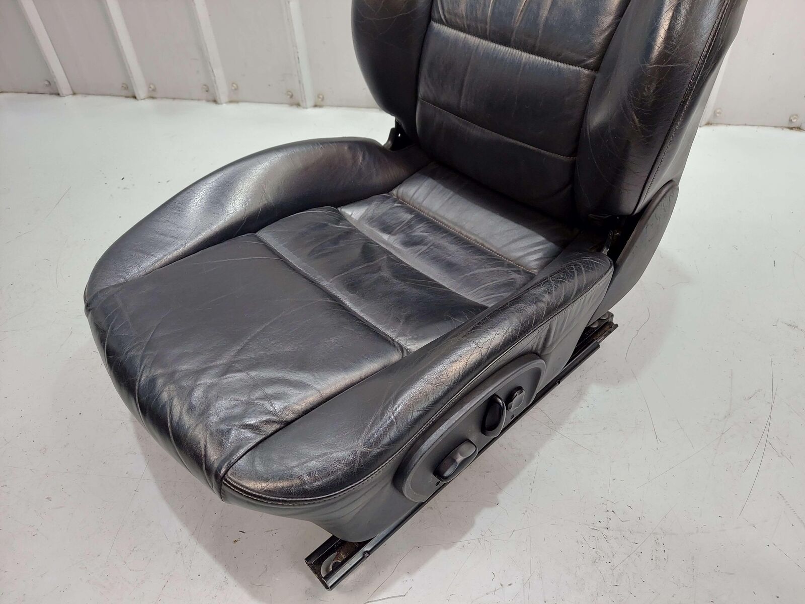 00-01 PORSCHE 911 996 CARRERA CABRIOLET FRONT LEFT SEAT LEATHER BLACK