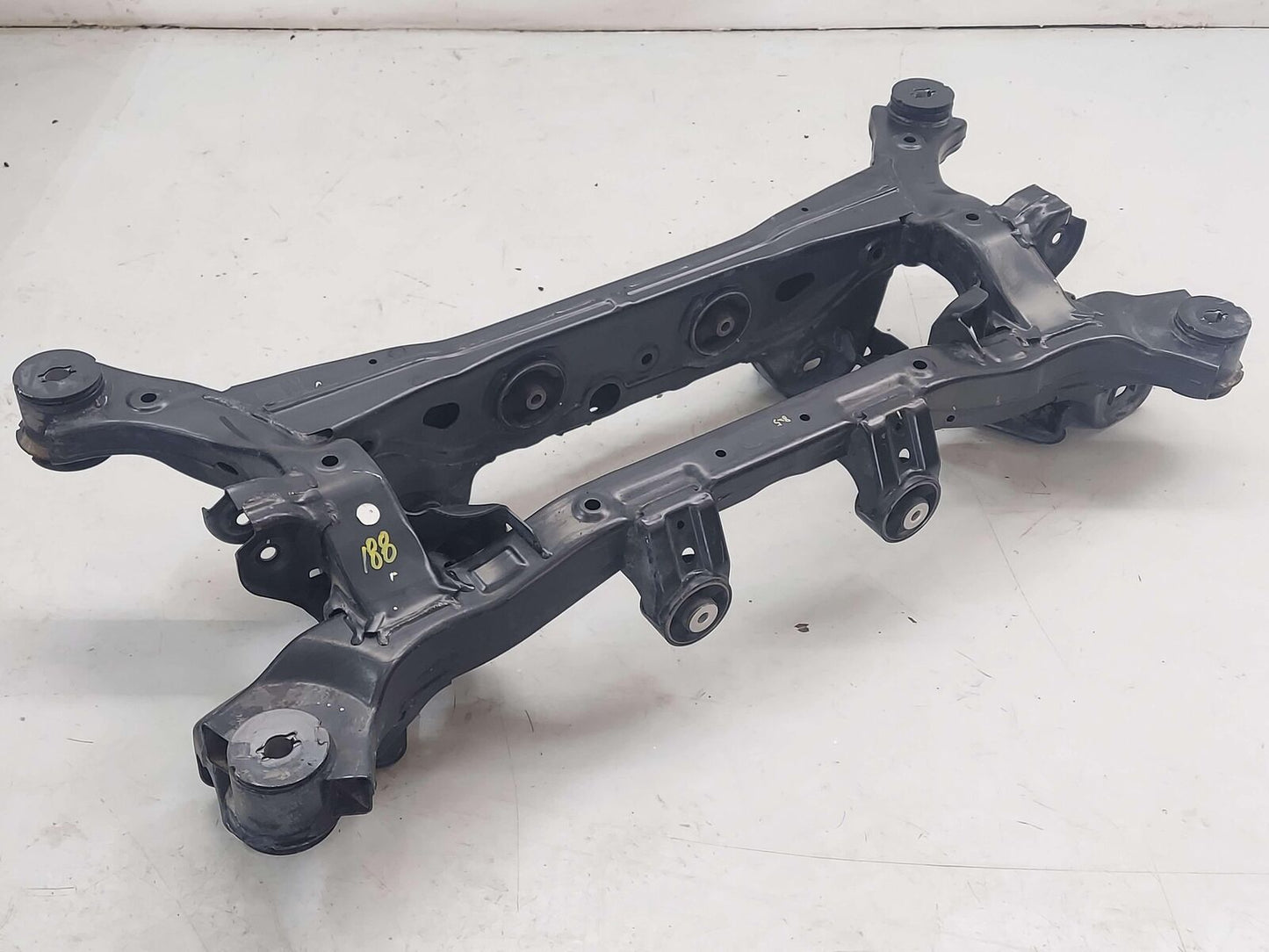 20-22 HYUNDAI PALISADE REAR SUB FRAME CROSSMEMBER CRADLE SUSPENSION AWD