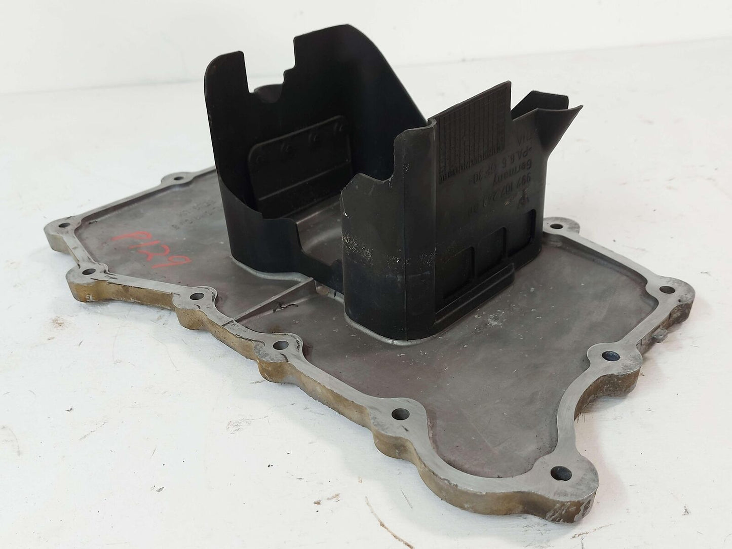 06-07 PORSCHE CAYMAN ENGINE MOTOR OIL PAN 996107310 997107243