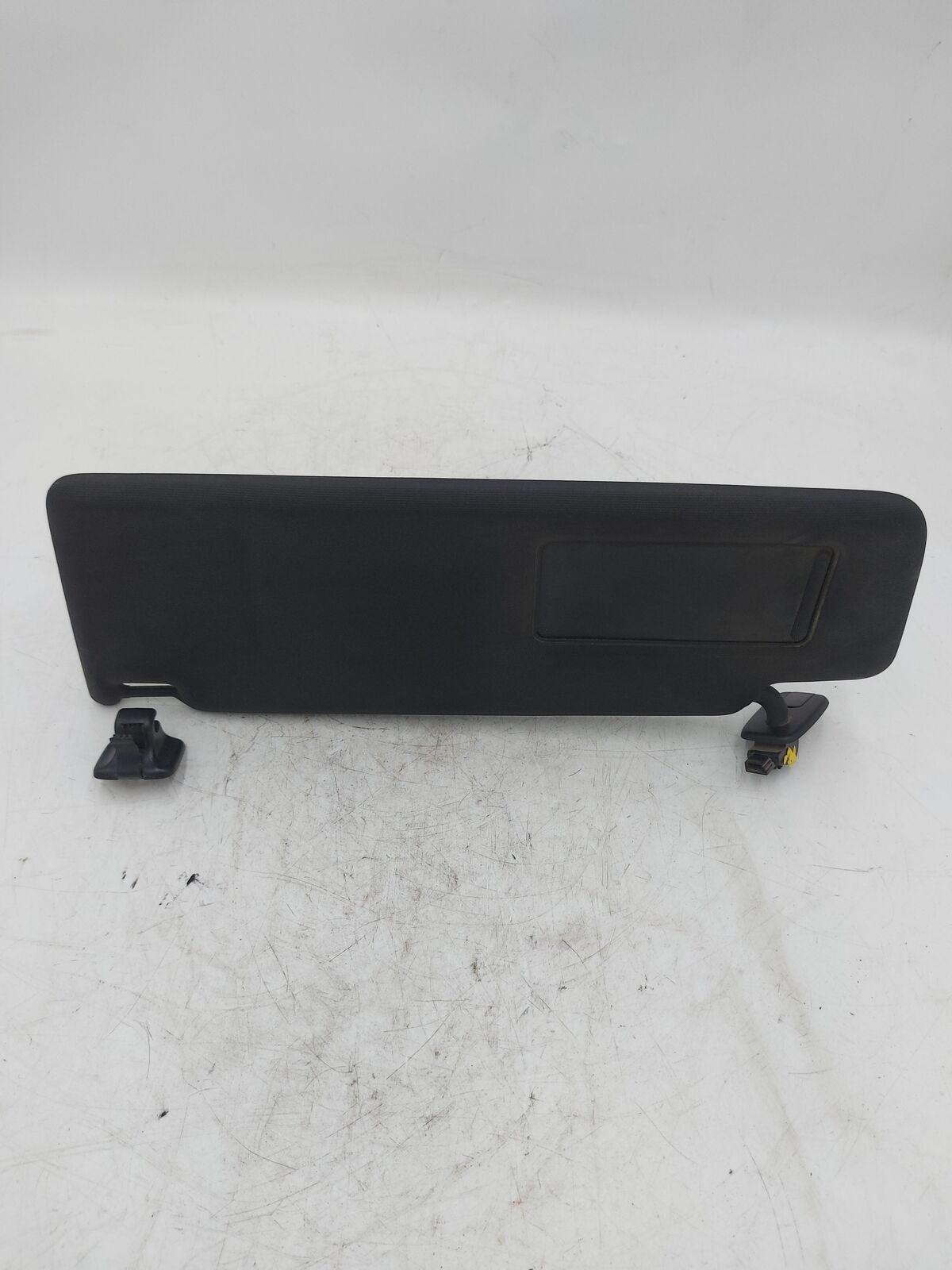 09-18 VW TIGUAN RH Right Sun Visor Black Illuminated Canada market