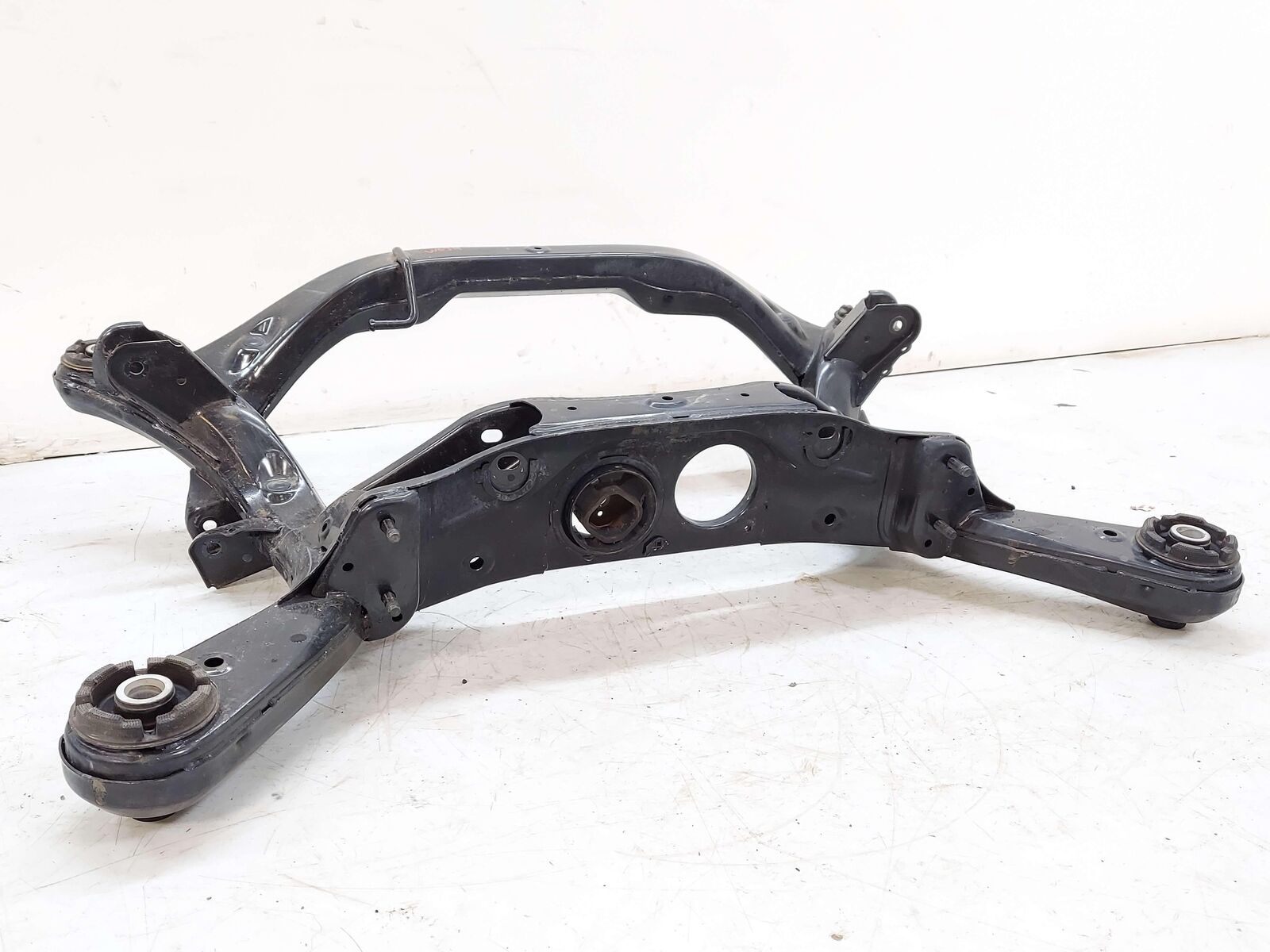 14-23 TOYOTA HIGHLANDER REAR SUB FRAME CROSSMEMBER CRADLE 2.5L HYBRID