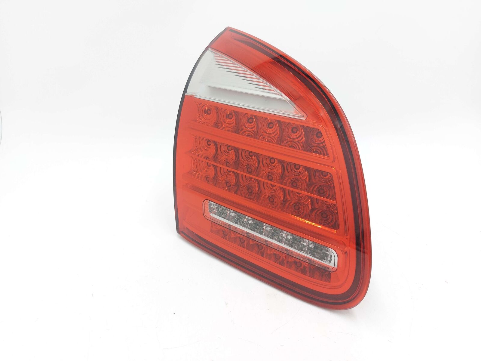 11-14 PORSCHE CAYENNE CAYENNE TURBO LEFT TAIL LIGHT LAMP INNER LIFTGATE MOUNTED