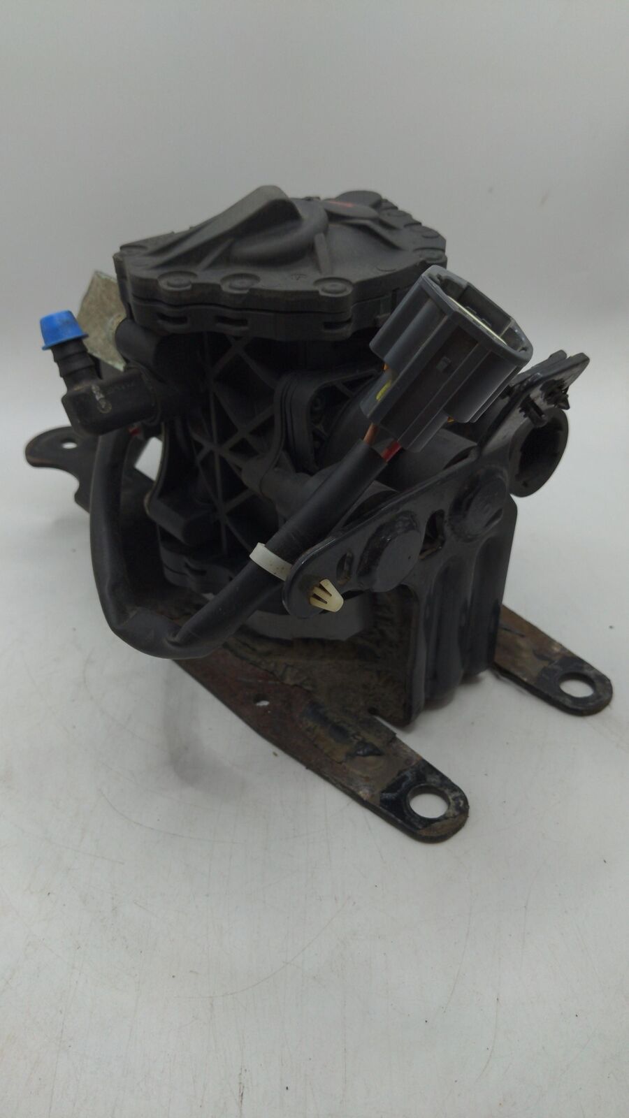 2014 TESLA S BRAKE SERVO BOOSTER VACUUM PUMP 105074