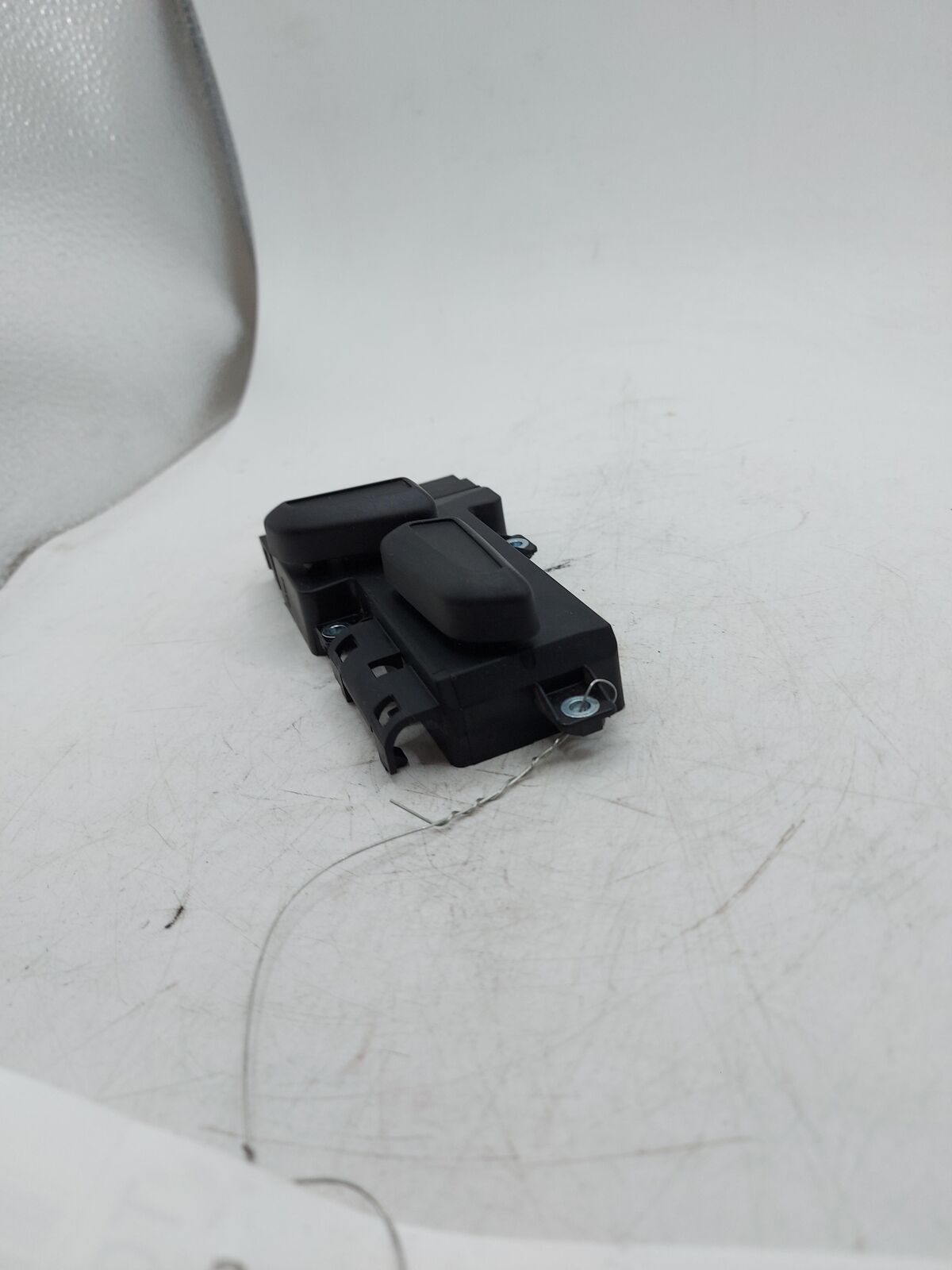 17 VW TIGUAN LH LEFT Seat Position Switch 8K0959747