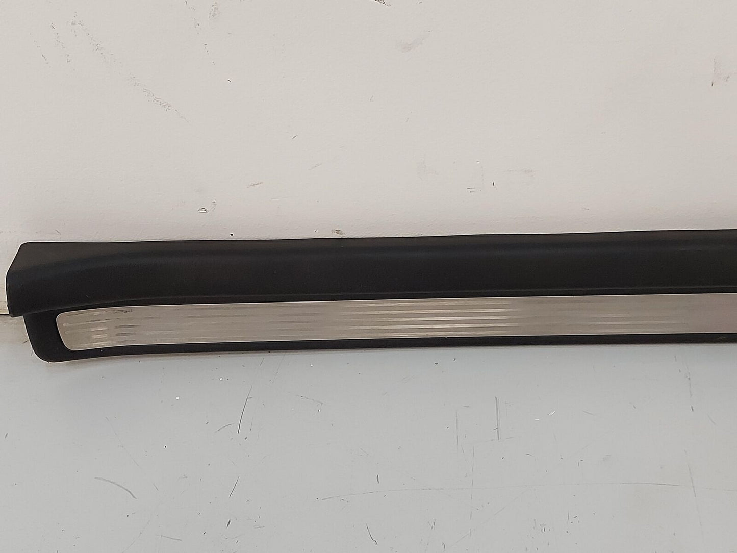 1999 NISSAN SKYLINE R34 Gt-t GTT Coupe Sill Plate 76951-aa300 Rh