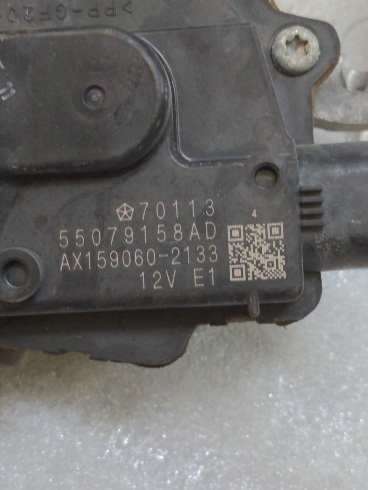 J150 2011 DODGE DURANGO Front Wiper Motor 55079158ad