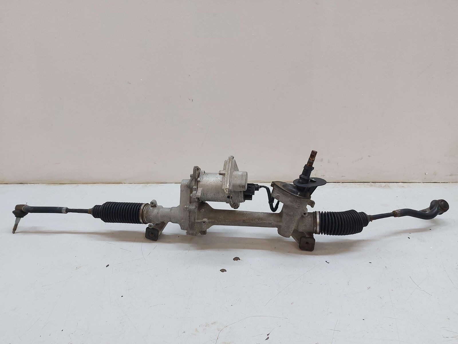 18 CADILLAC XT5 STEERING GEAR RACK & PINION W/ ELECTRIC MOTOR