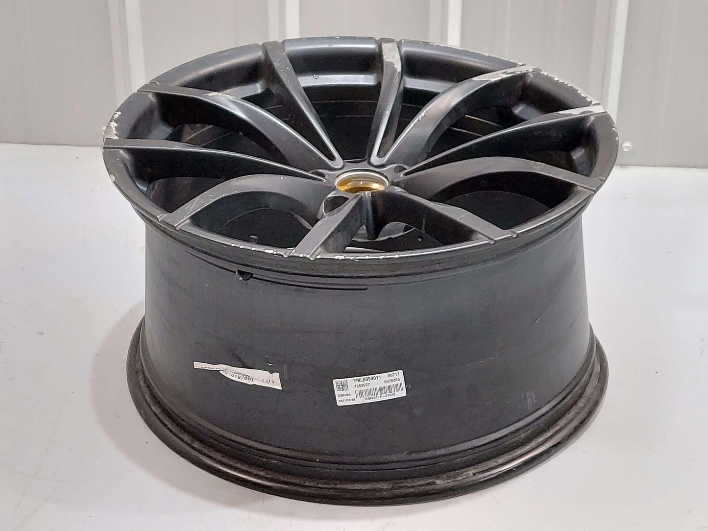 2023 McLaren Artura Wheel 20X10.5 16BA641CP *BENT/UNUSABLE! FOR DISPLAY*