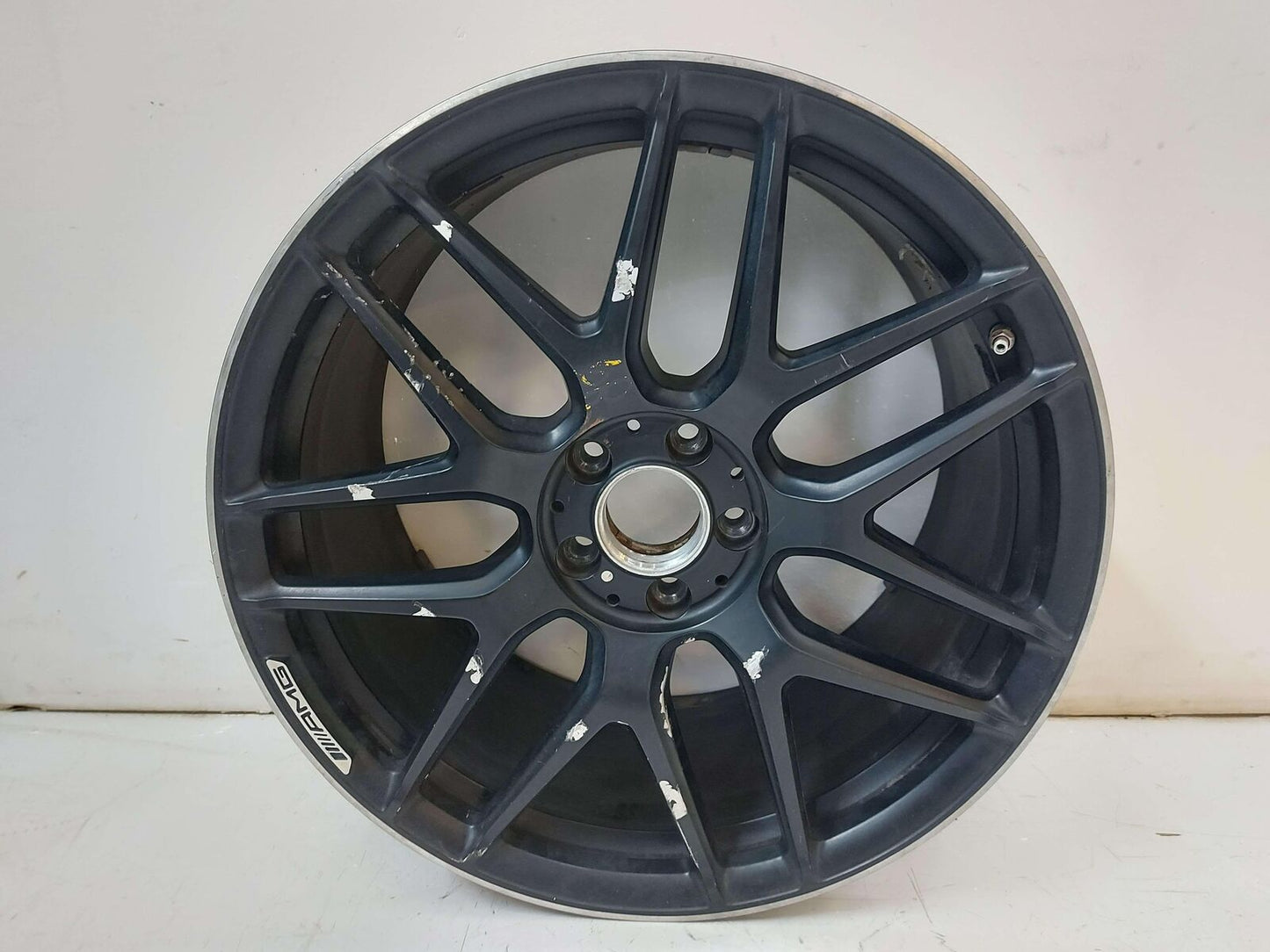 18-21 MERCEDES E63s AMG W213 REAR WHEEL 20x10 BLACK W/ MACHINED LIP *NOTES*