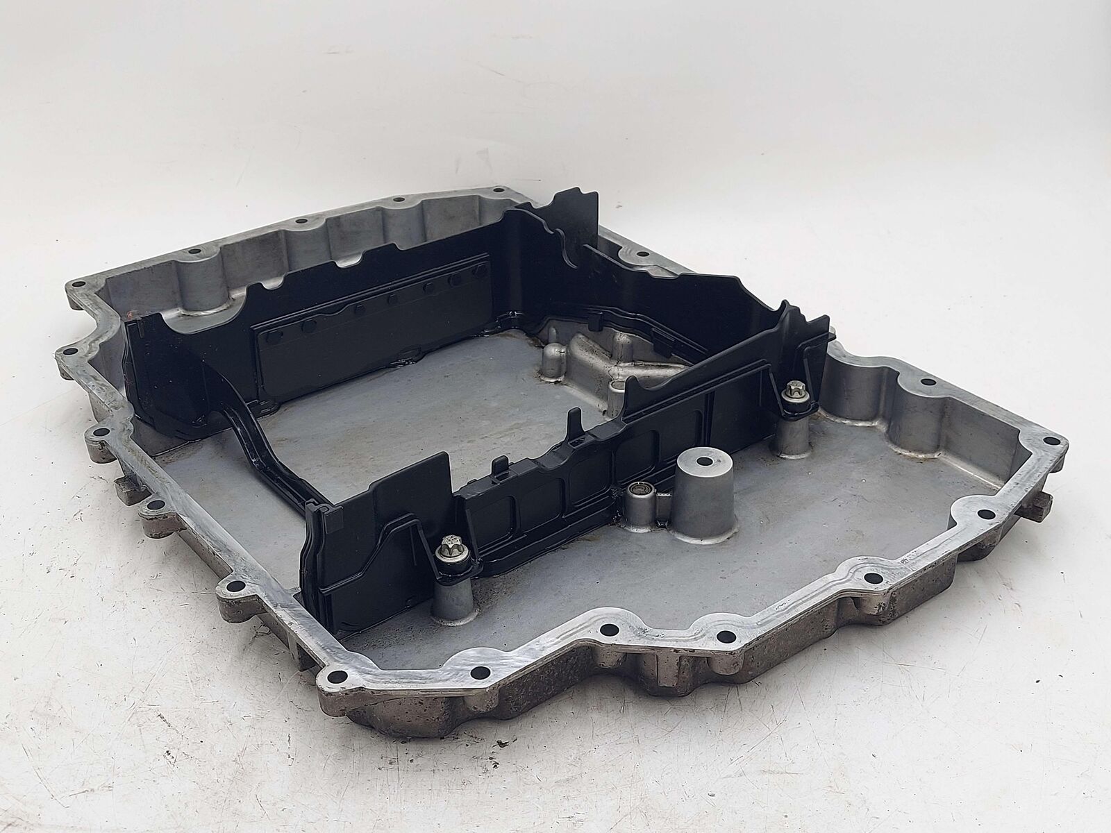 2010 PORSCHE 911 CARRERA 4S 997.2 3.8L MA1.01 ENGINE MOTOR OIL PAN LOWER