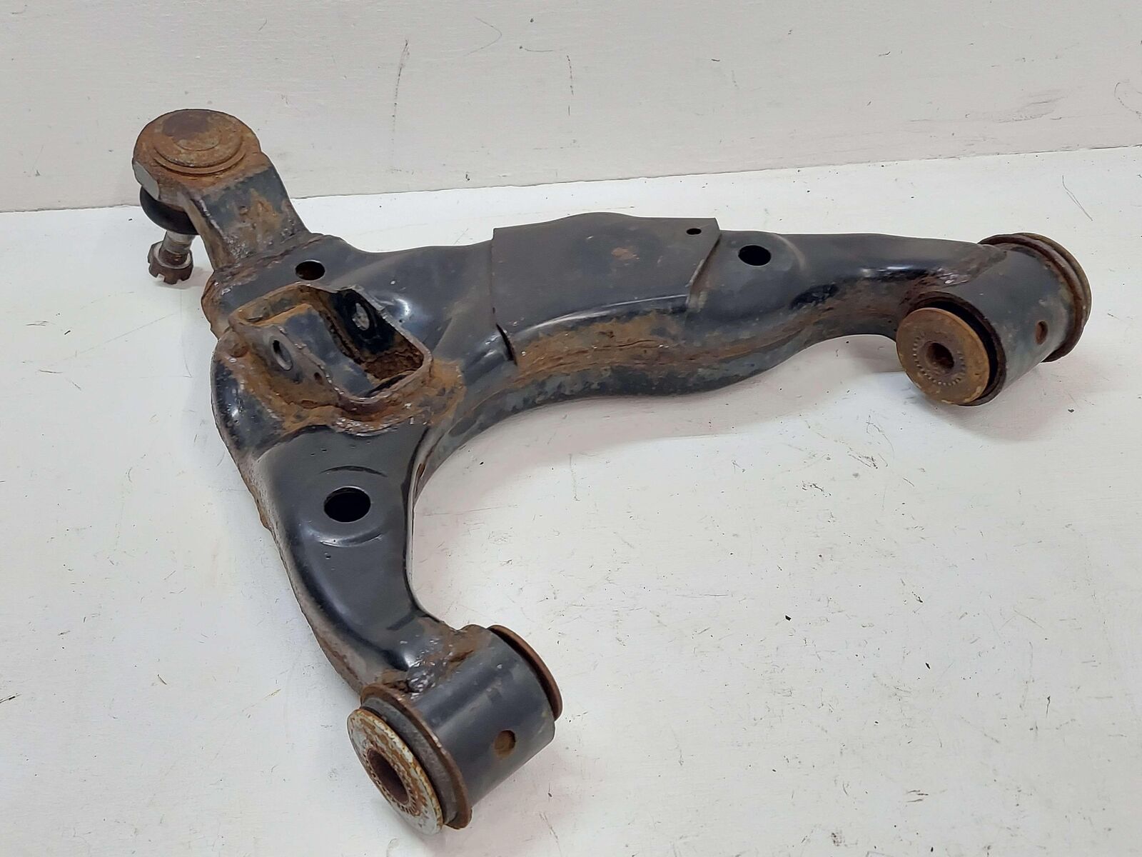 10-23 TOYOTA 4RUNNER FRONT RIGHT LOWER CONTROL ARM 4806860040