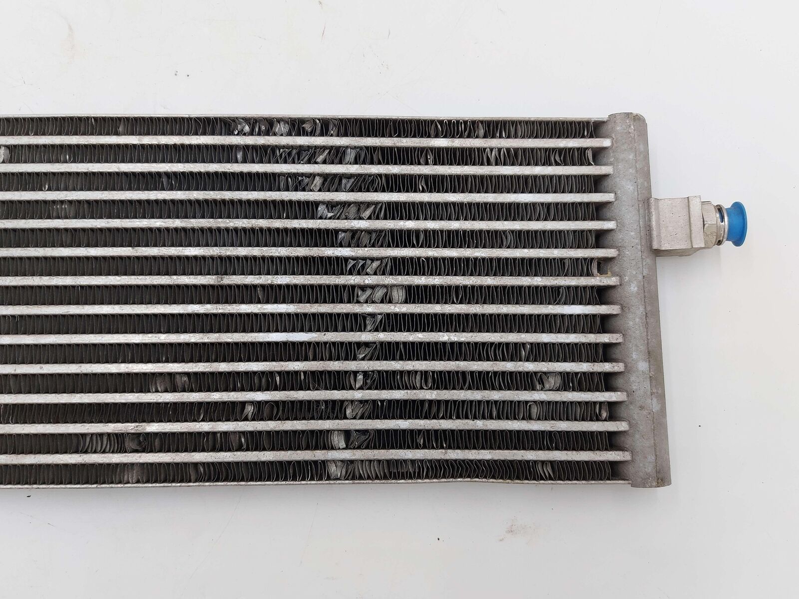 13-16 MERCEDES GL63 AMG X166 TRANSMISSION OIL COOLER A1665000700 *BENT FINS*