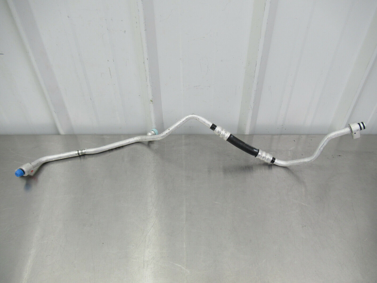 T020 2016 16 MCLAREN 570S AC LINE HOSE PIPE #16 13A3619CP