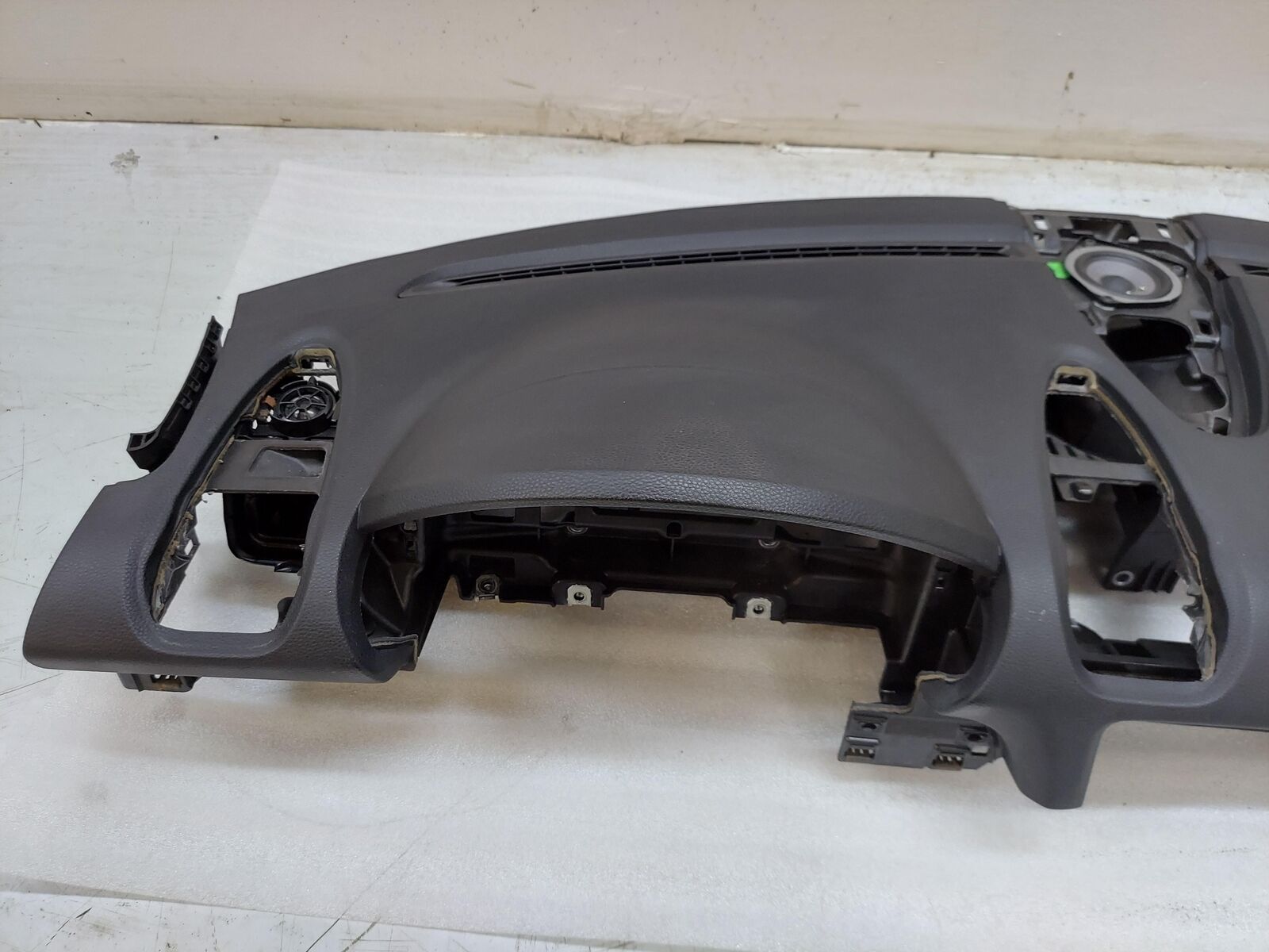 17-19 Porsche Cayman 718 Dash Panel Bare Leather Black (AG) 982820158 982820157