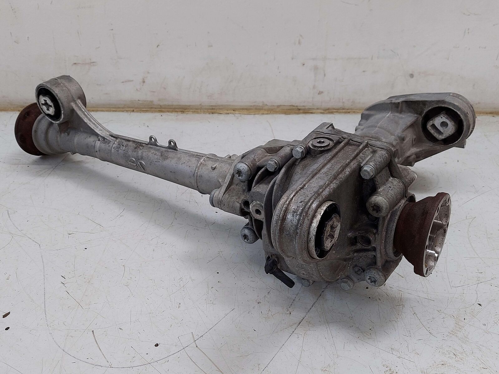 16-18 PORSCHE CAYENNE GTS 958 3.6L FRONT CARRIER DIFF DIFFERENTIAL 4460310123