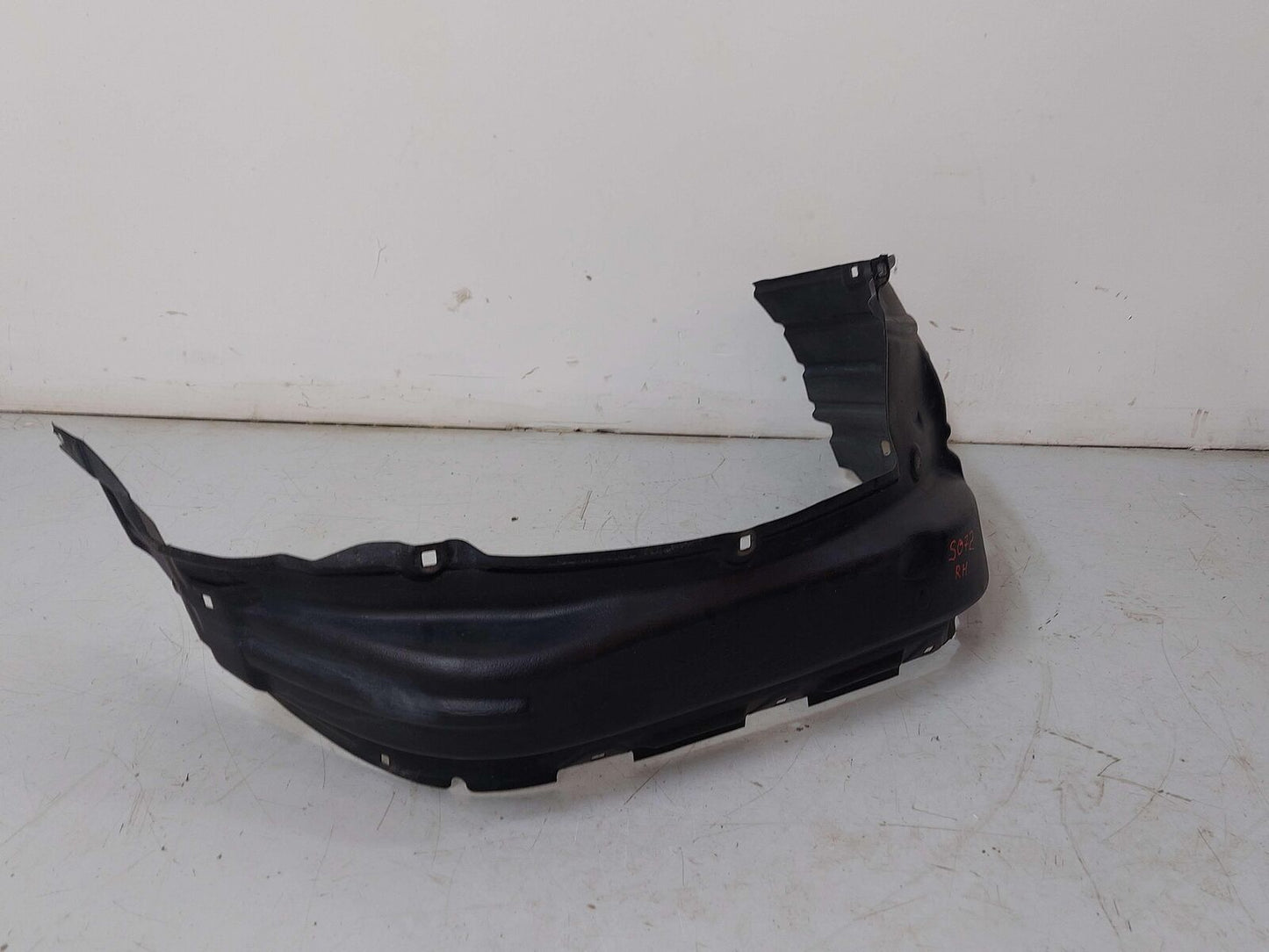 10-13 TOYOTA 4RUNNER FRONT RIGHT WHEEL FENDER LINER W/ DYNAMIC SUSPENSION