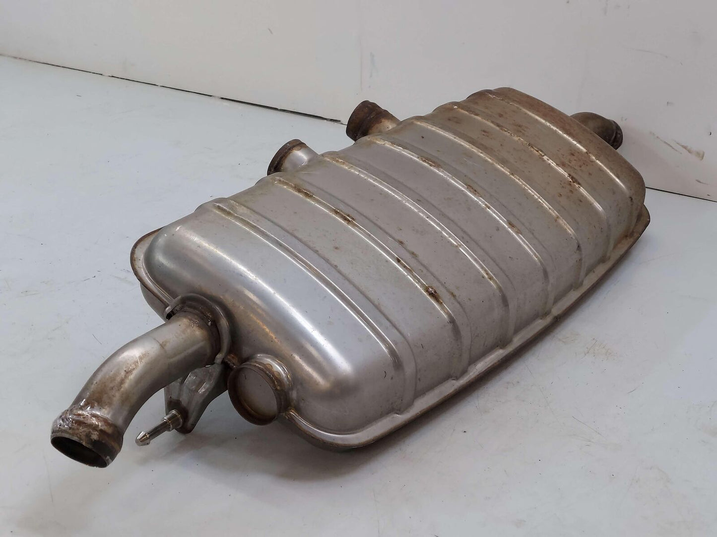 13-16 Porsche Cayenne 958 Diesel Exhaust Muffler 95811191080 146K KMS