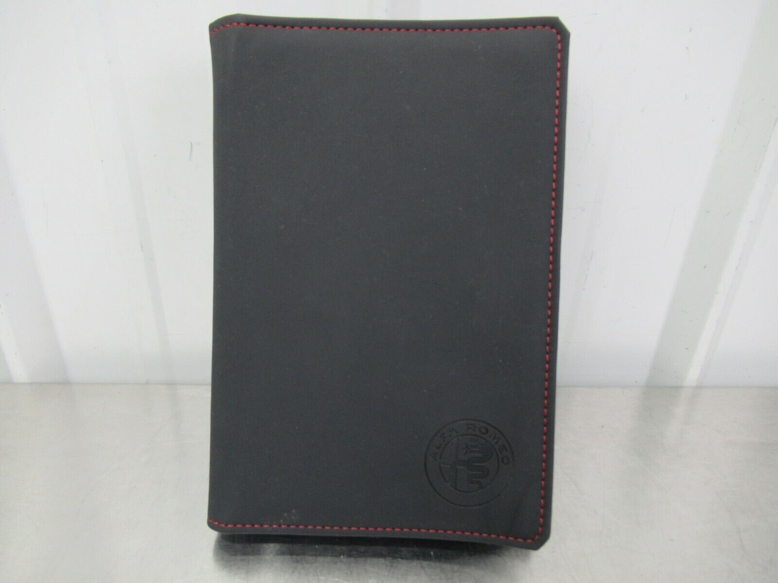 T084 2018 18 ALFA ROMEO GIULIA OWNERS MANUAL BOOKLETS USER GUIDE