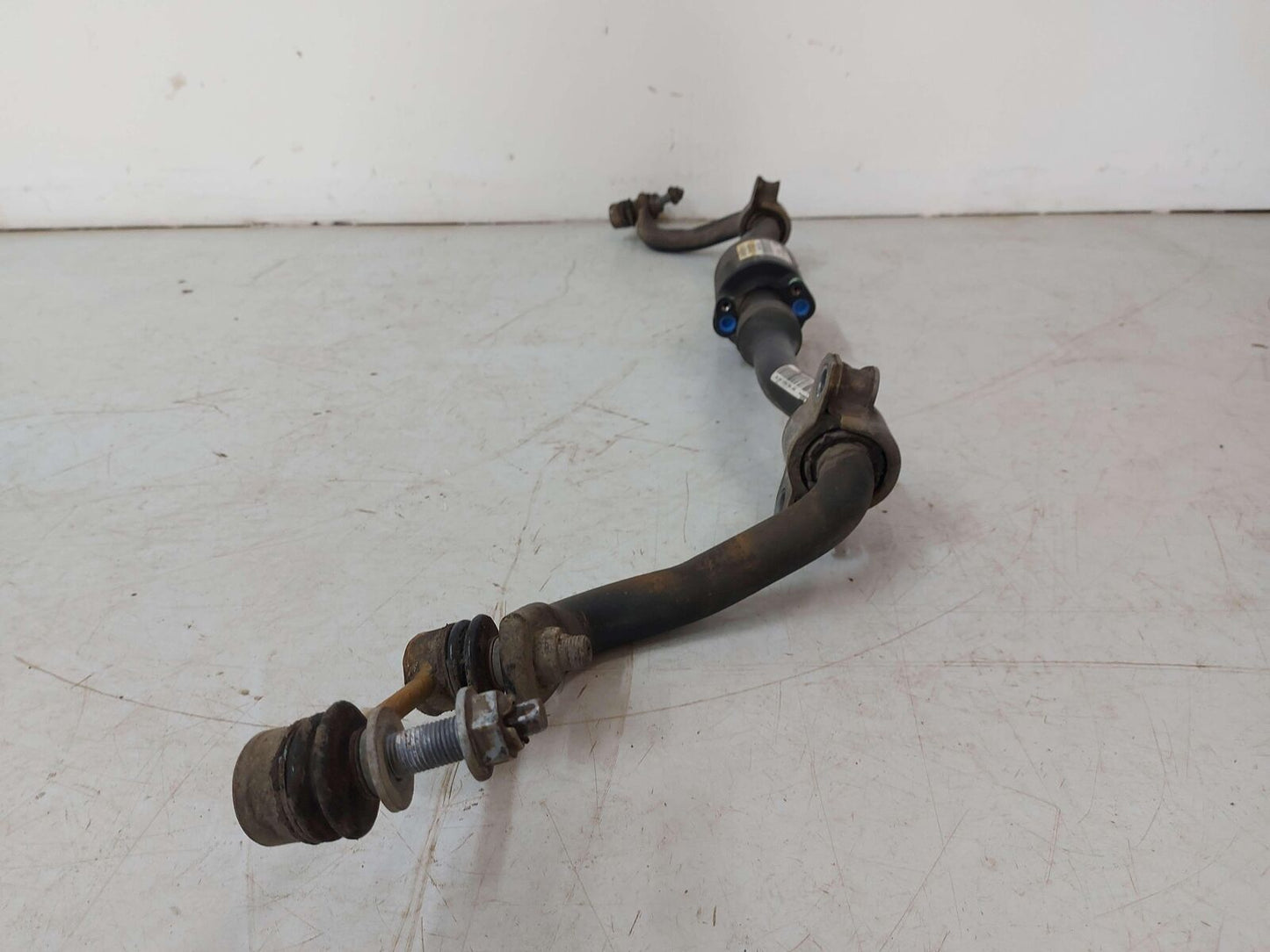 16-19 MERCEDES GLE63S AMG W166 Rear Active Stabilizer Sway Torsion Bar Gle63S 