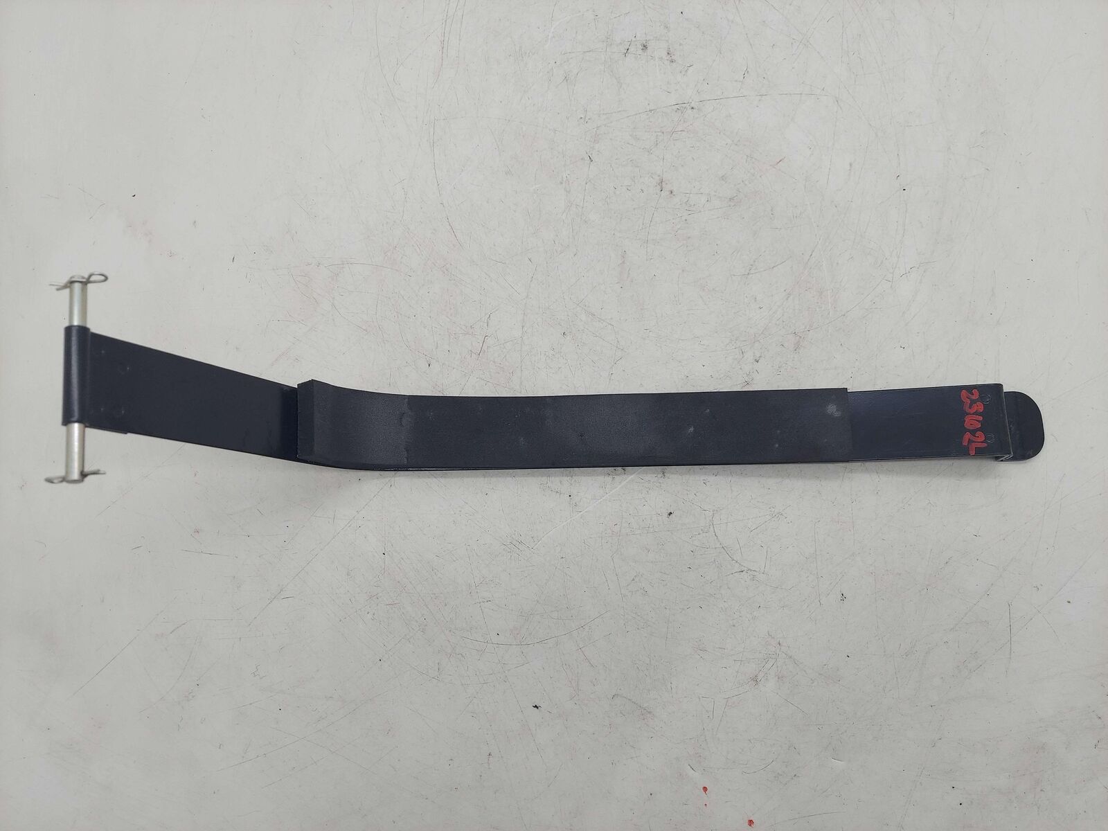 2010 Maserati GranTurismo S M145 Coupe LEFT FUEL TANK STRAP