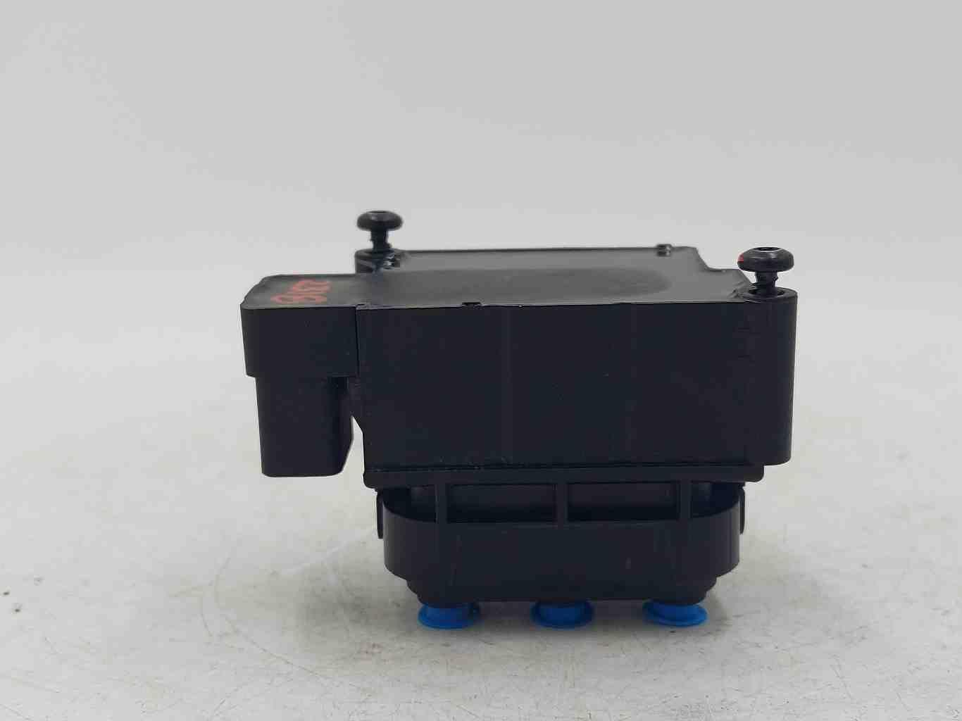 16-19 MERCEDES W166 GLE63S AMG AIR RIDE AIRMATIC SUSPENSION SUPPLY VALVE BLOCK