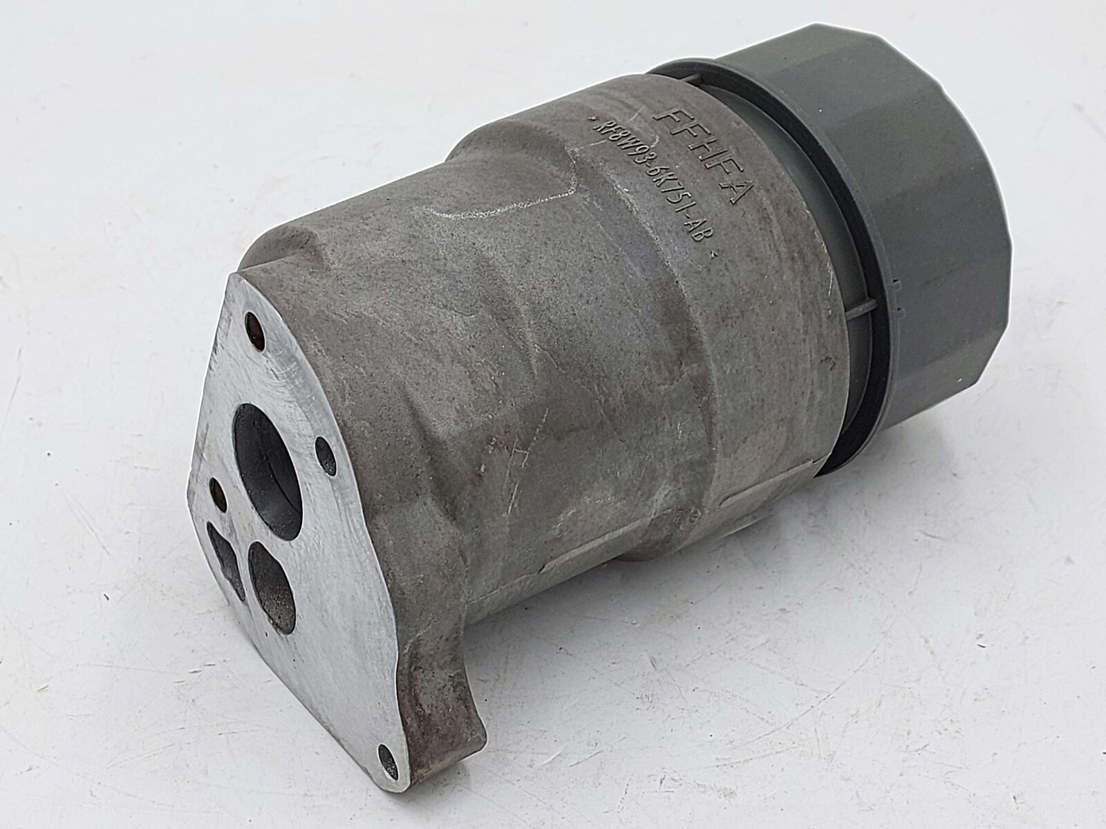 2013 JAGUAR XJ OIL FILTER HOUSING 3.0L SUPERCHARGED RF8W93-6K751-1AB *NOTE